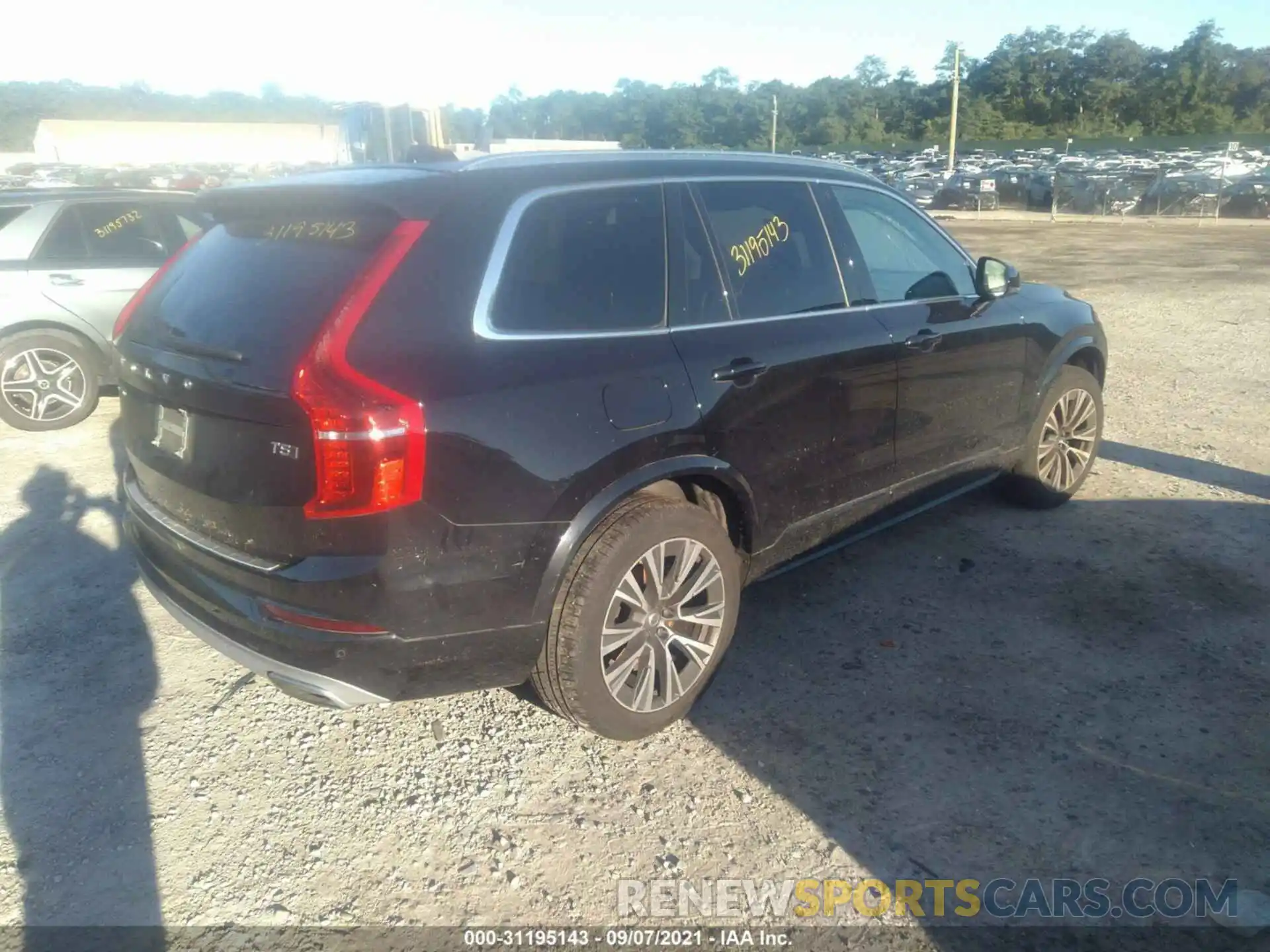 4 Фотография поврежденного автомобиля YV4102PK9L1534486 VOLVO XC90 2020