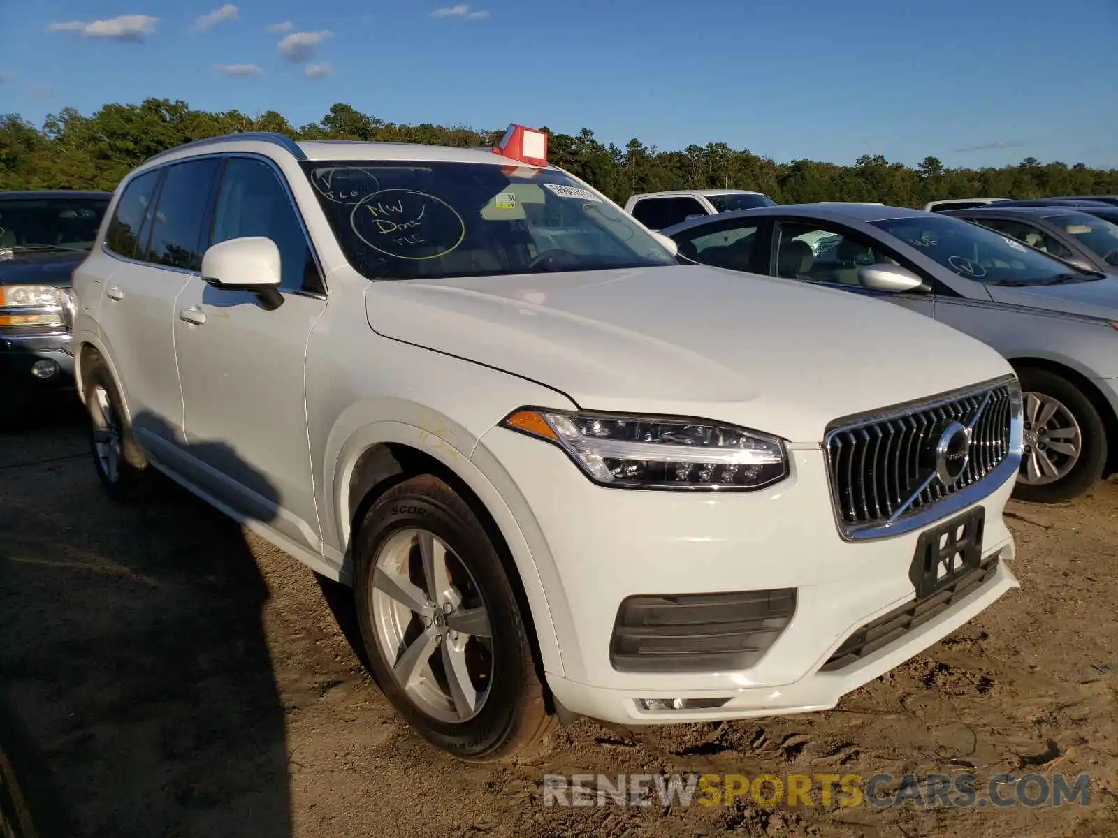 1 Photograph of a damaged car YV4102PK9L1540465 VOLVO XC90 2020