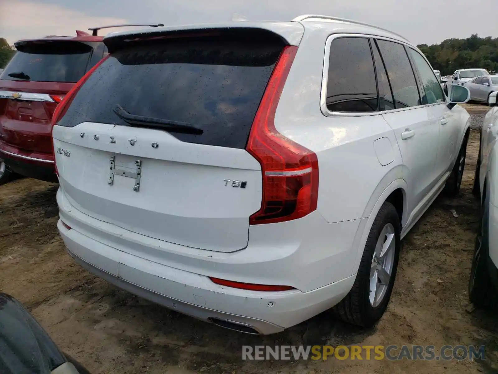 4 Photograph of a damaged car YV4102PK9L1540465 VOLVO XC90 2020