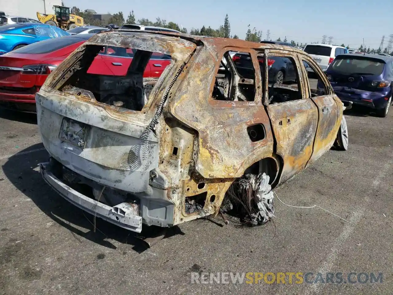 4 Photograph of a damaged car YV4102PK9L1599936 VOLVO XC90 2020