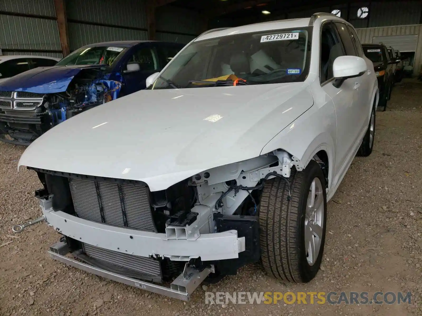 2 Photograph of a damaged car YV4102PK9L1622258 VOLVO XC90 2020