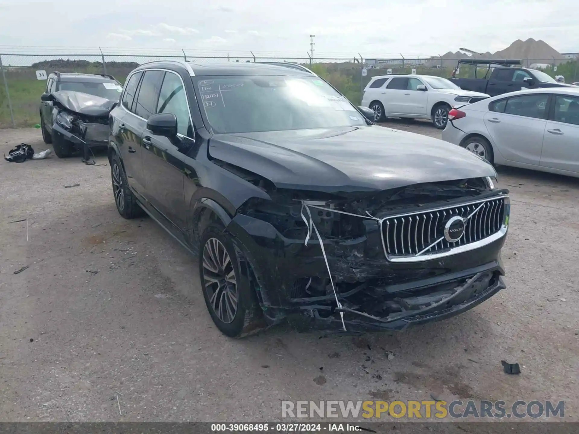 1 Photograph of a damaged car YV4102PKXL1541060 VOLVO XC90 2020