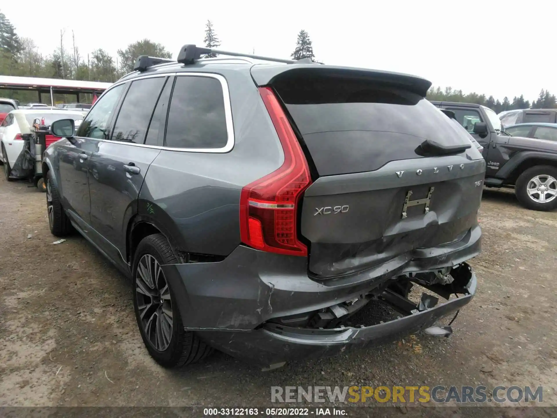 3 Photograph of a damaged car YV4A221K2L1604722 VOLVO XC90 2020