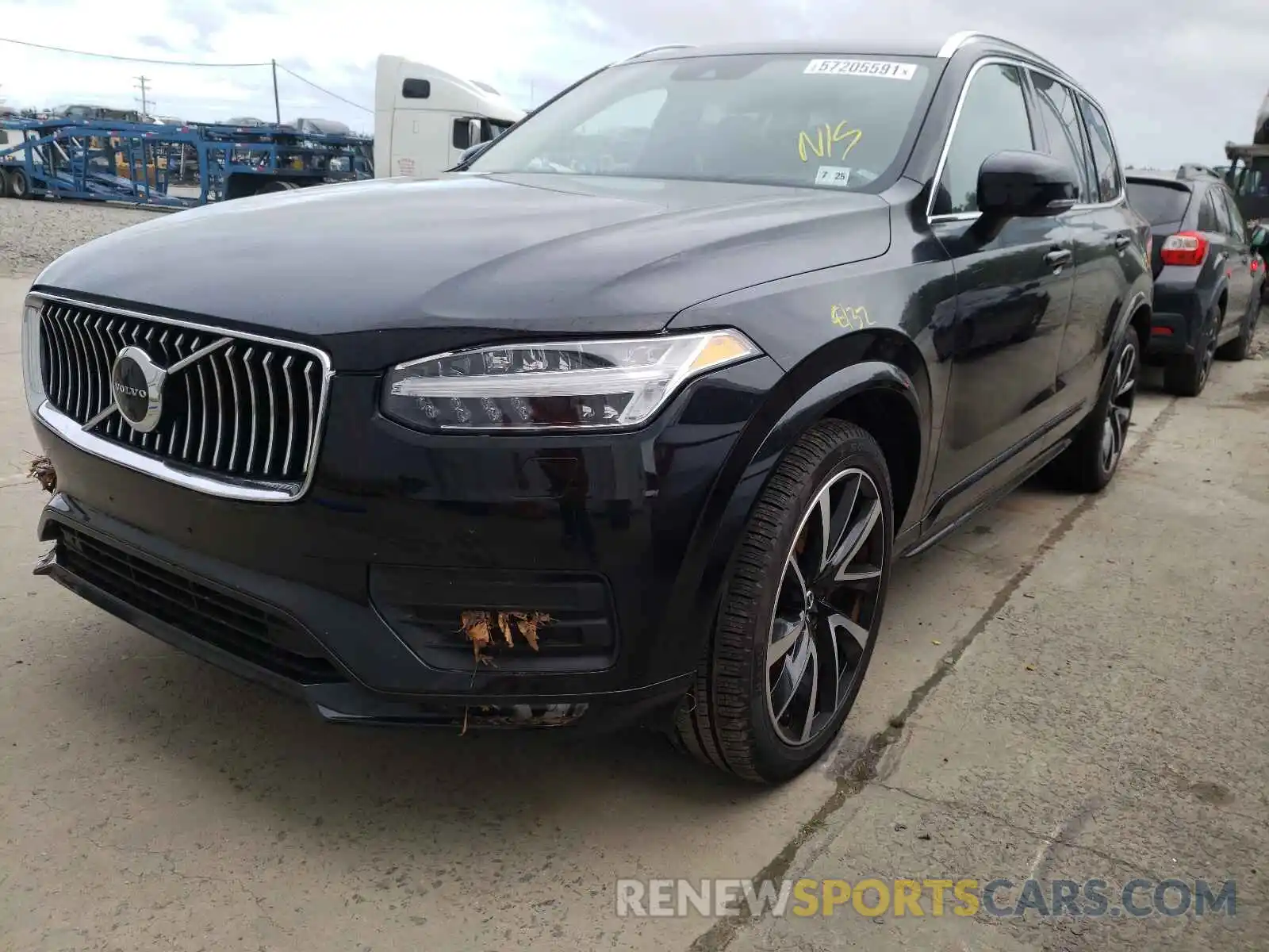 2 Photograph of a damaged car YV4A221K6L1617943 VOLVO XC90 2020