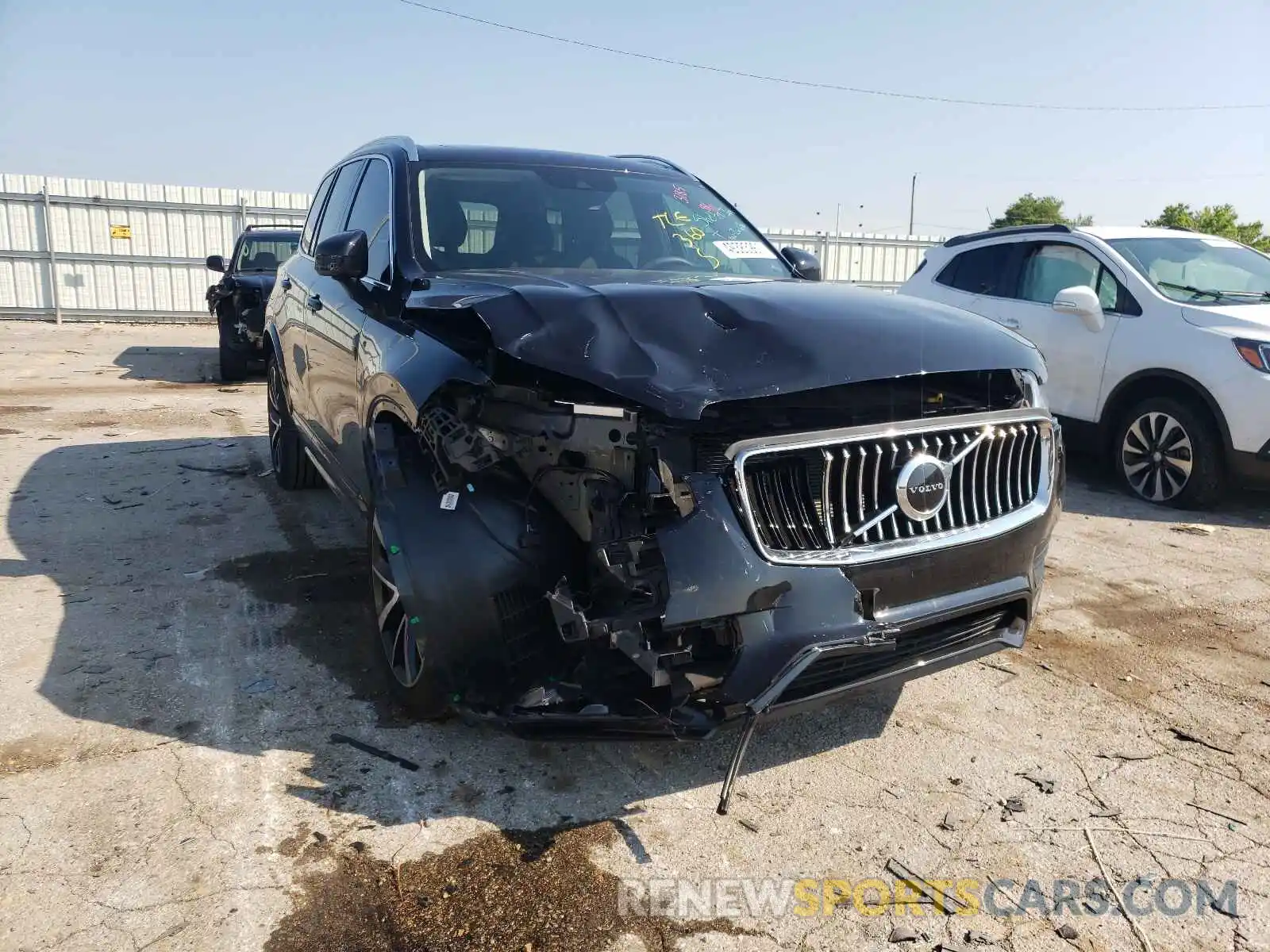 9 Photograph of a damaged car YV4A221K9L1623185 VOLVO XC90 2020