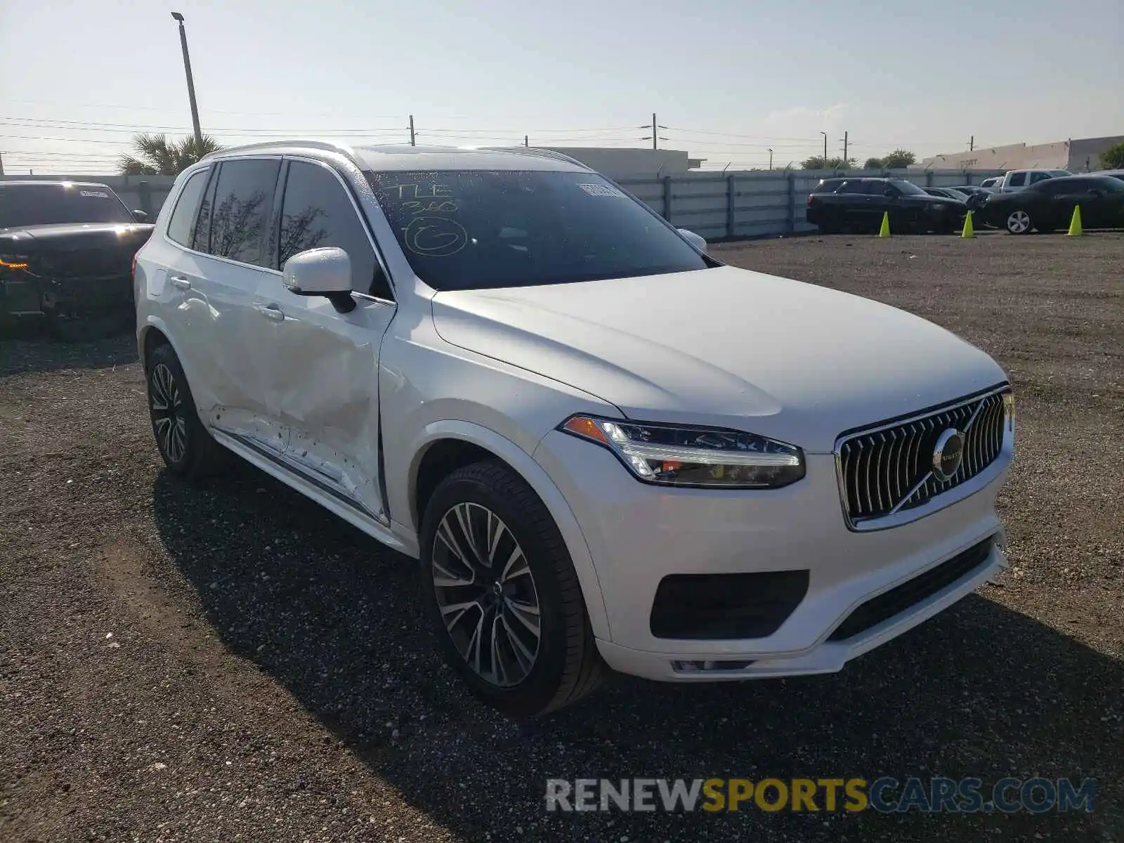 1 Photograph of a damaged car YV4A221KXL1531289 VOLVO XC90 2020