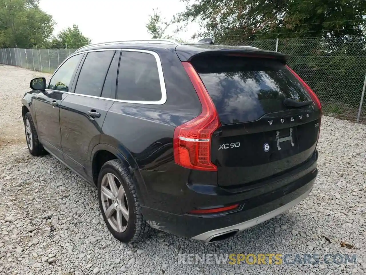 3 Photograph of a damaged car YV4A221KXL1606072 VOLVO XC90 2020