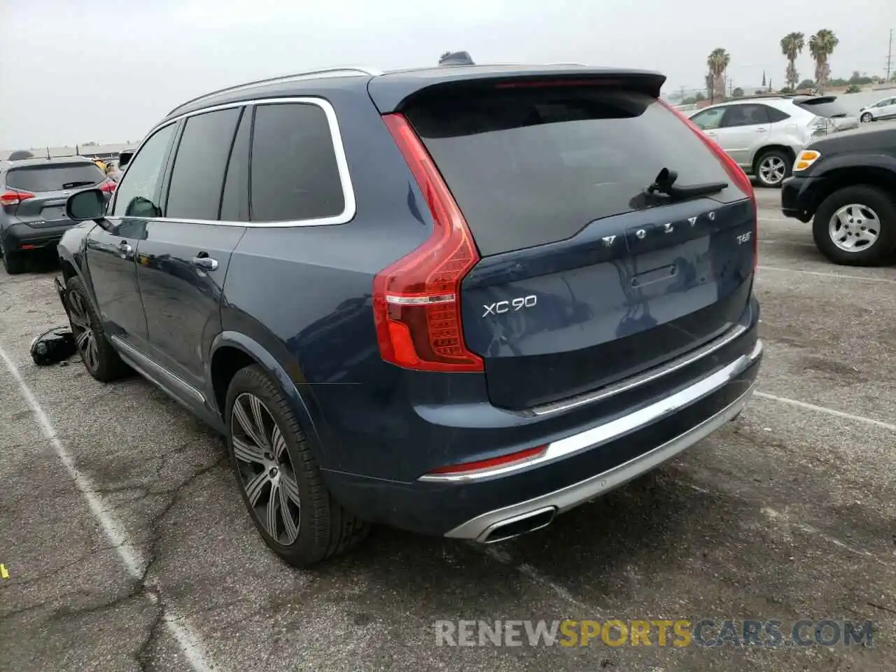 3 Photograph of a damaged car YV4A221L0L1618224 VOLVO XC90 2020