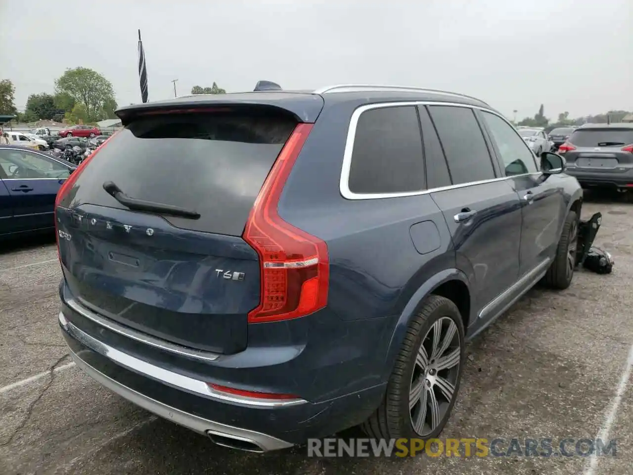 4 Photograph of a damaged car YV4A221L0L1618224 VOLVO XC90 2020