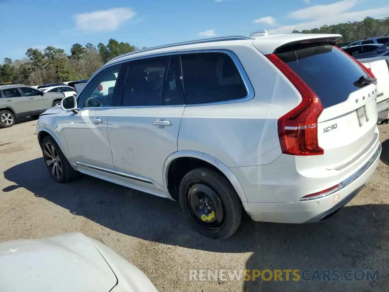 2 Photograph of a damaged car YV4A221L2L1554073 VOLVO XC90 2020