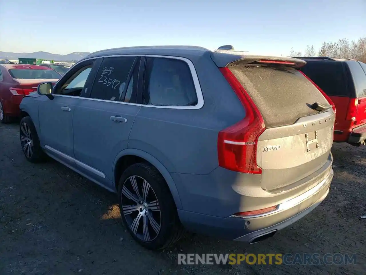 3 Photograph of a damaged car YV4A221L5L1535887 VOLVO XC90 2020