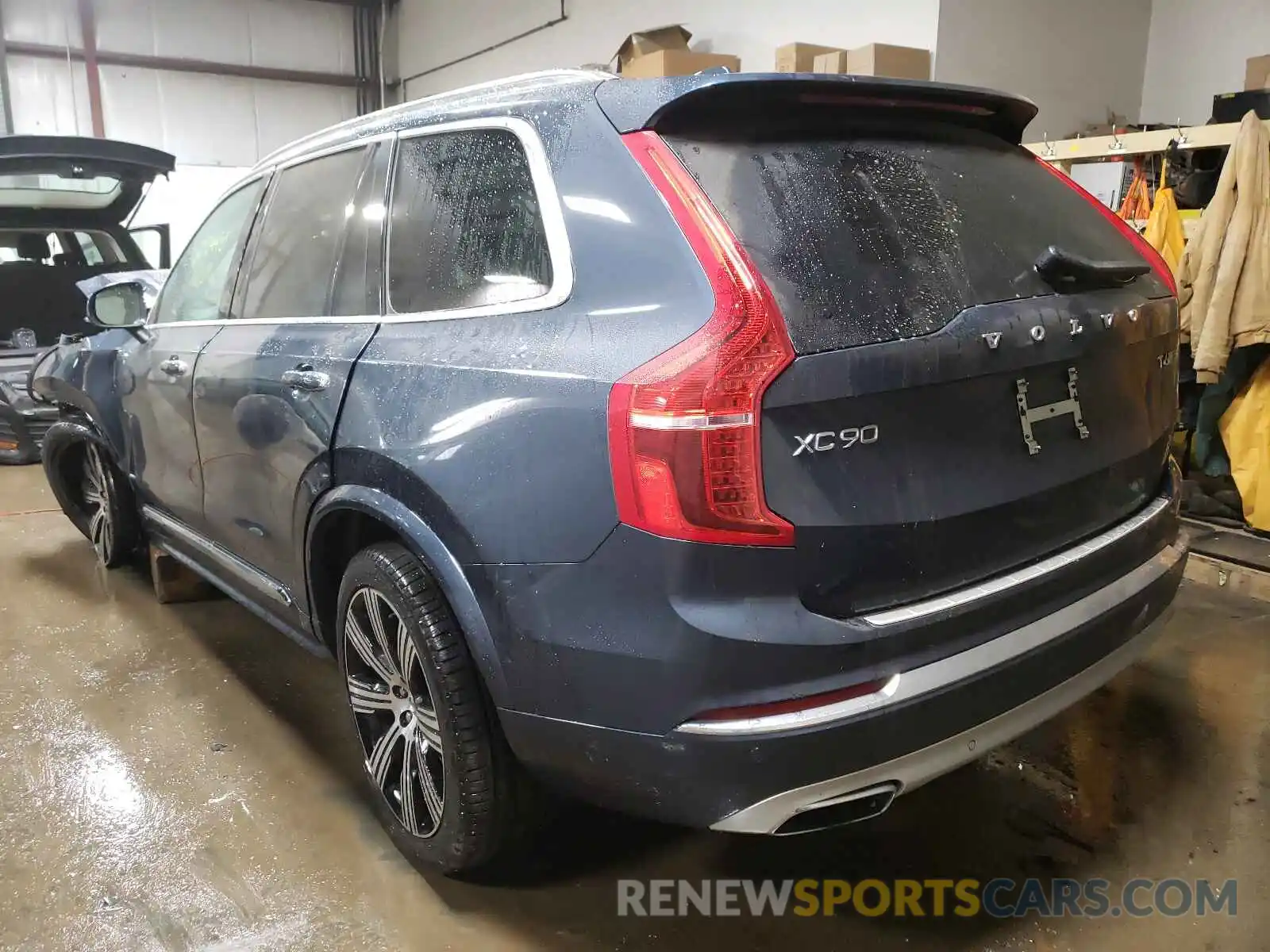 3 Photograph of a damaged car YV4A221L5L1585995 VOLVO XC90 2020