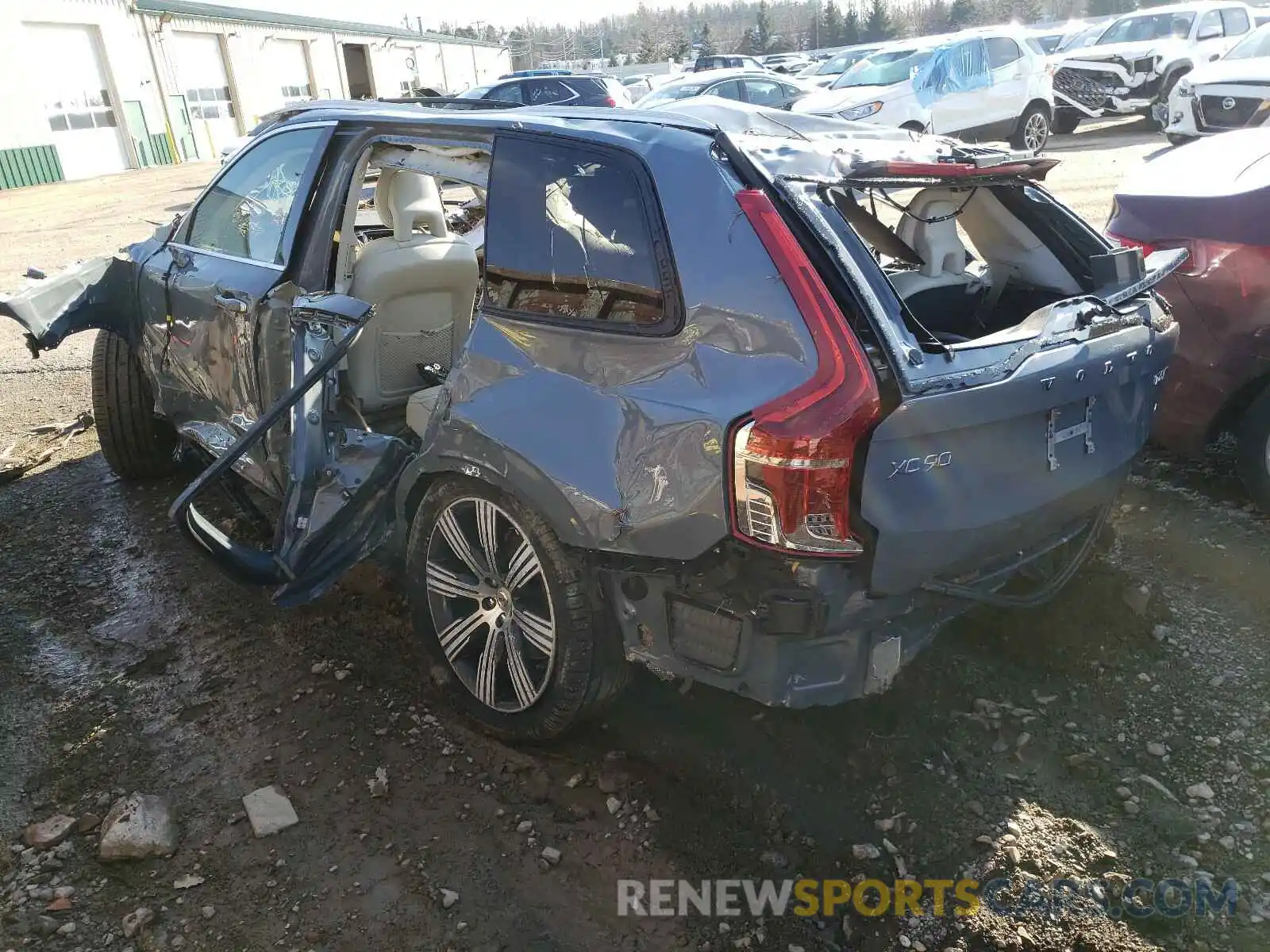 3 Фотография поврежденного автомобиля YV4A221L8L1538735 VOLVO XC90 2020