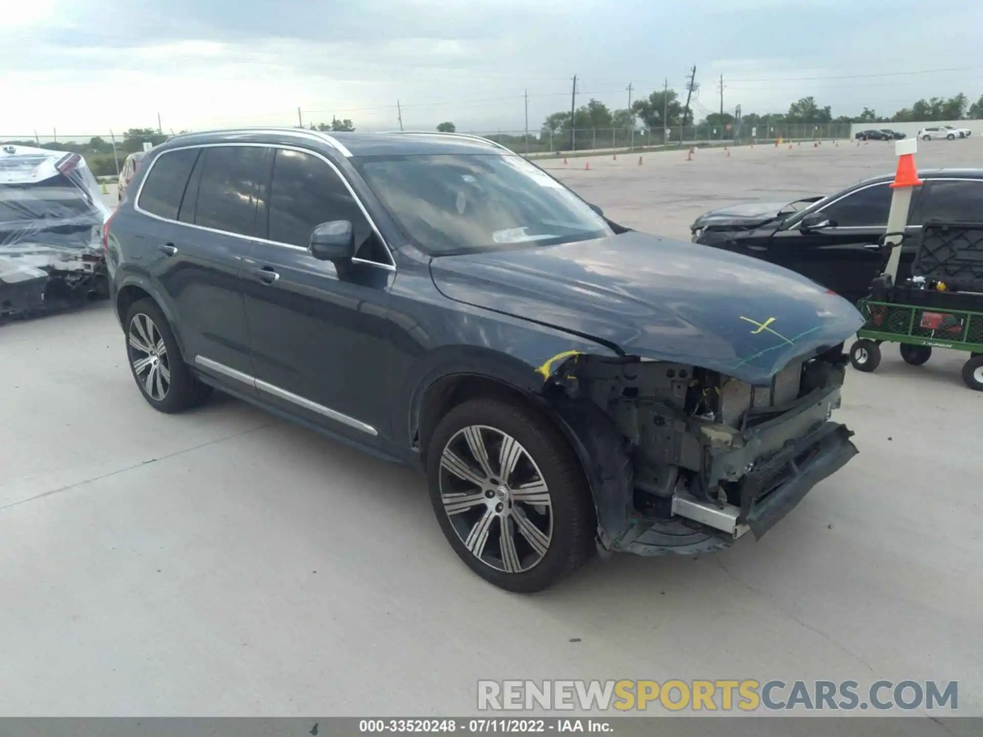 1 Photograph of a damaged car YV4A221L9L1568391 VOLVO XC90 2020