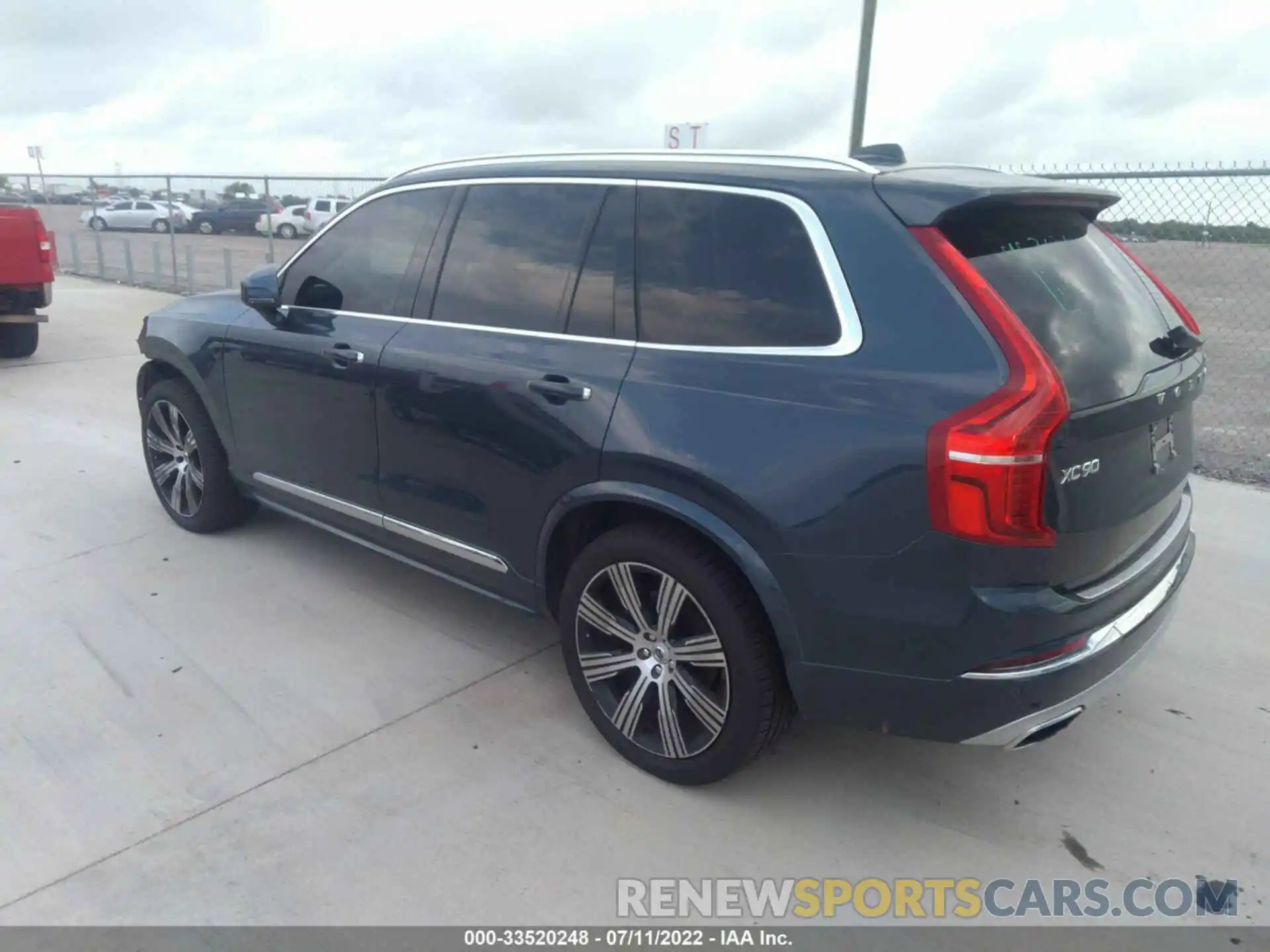 3 Photograph of a damaged car YV4A221L9L1568391 VOLVO XC90 2020