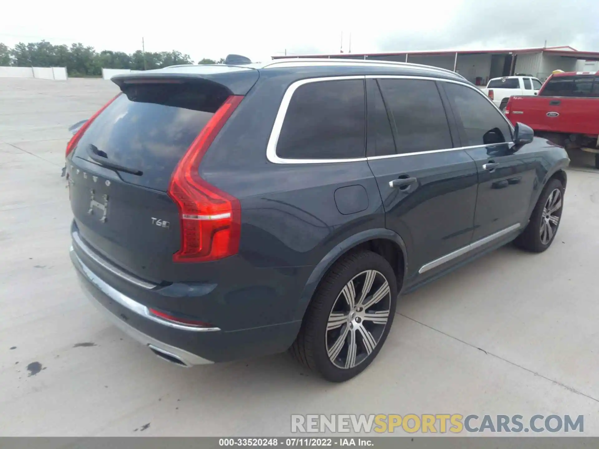 4 Photograph of a damaged car YV4A221L9L1568391 VOLVO XC90 2020