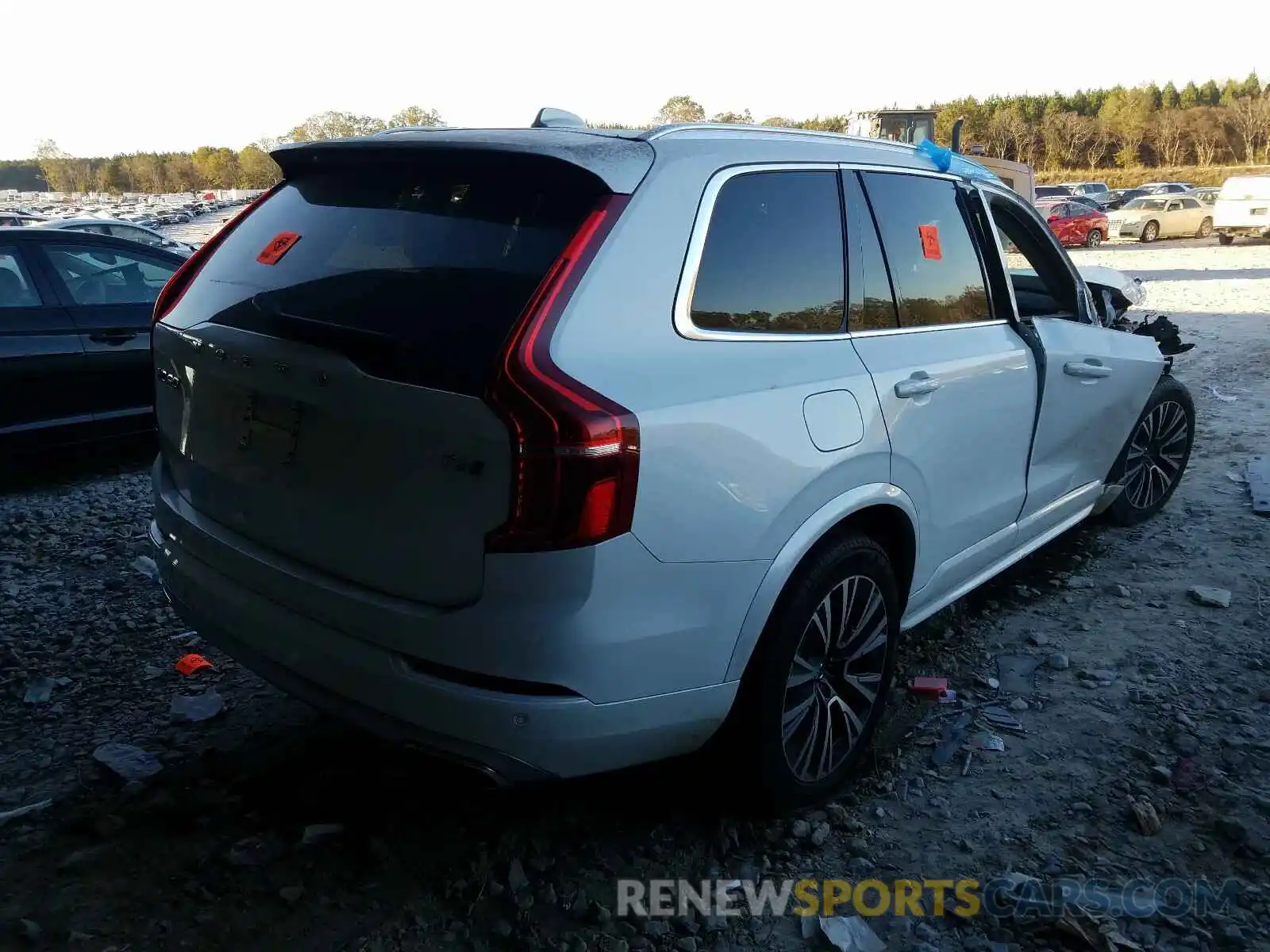 4 Photograph of a damaged car YV4A22PK0L1560839 VOLVO XC90 2020