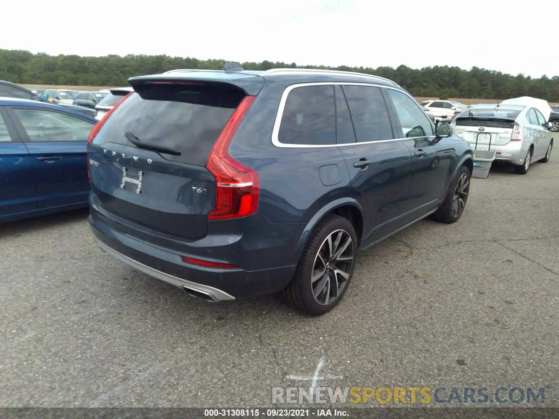 4 Photograph of a damaged car YV4A22PK1L1542401 VOLVO XC90 2020