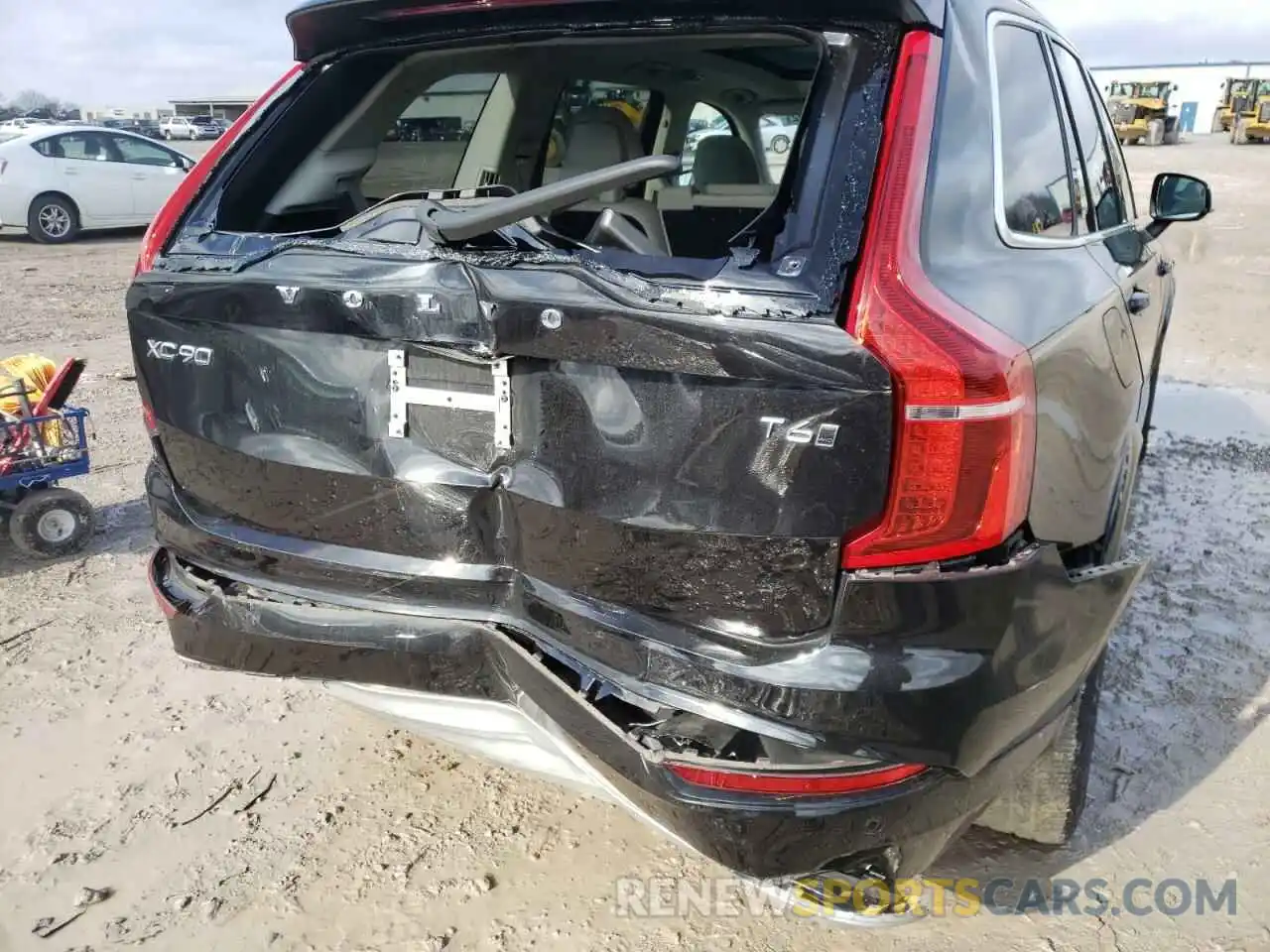 9 Фотография поврежденного автомобиля YV4A22PK2L1606154 VOLVO XC90 2020