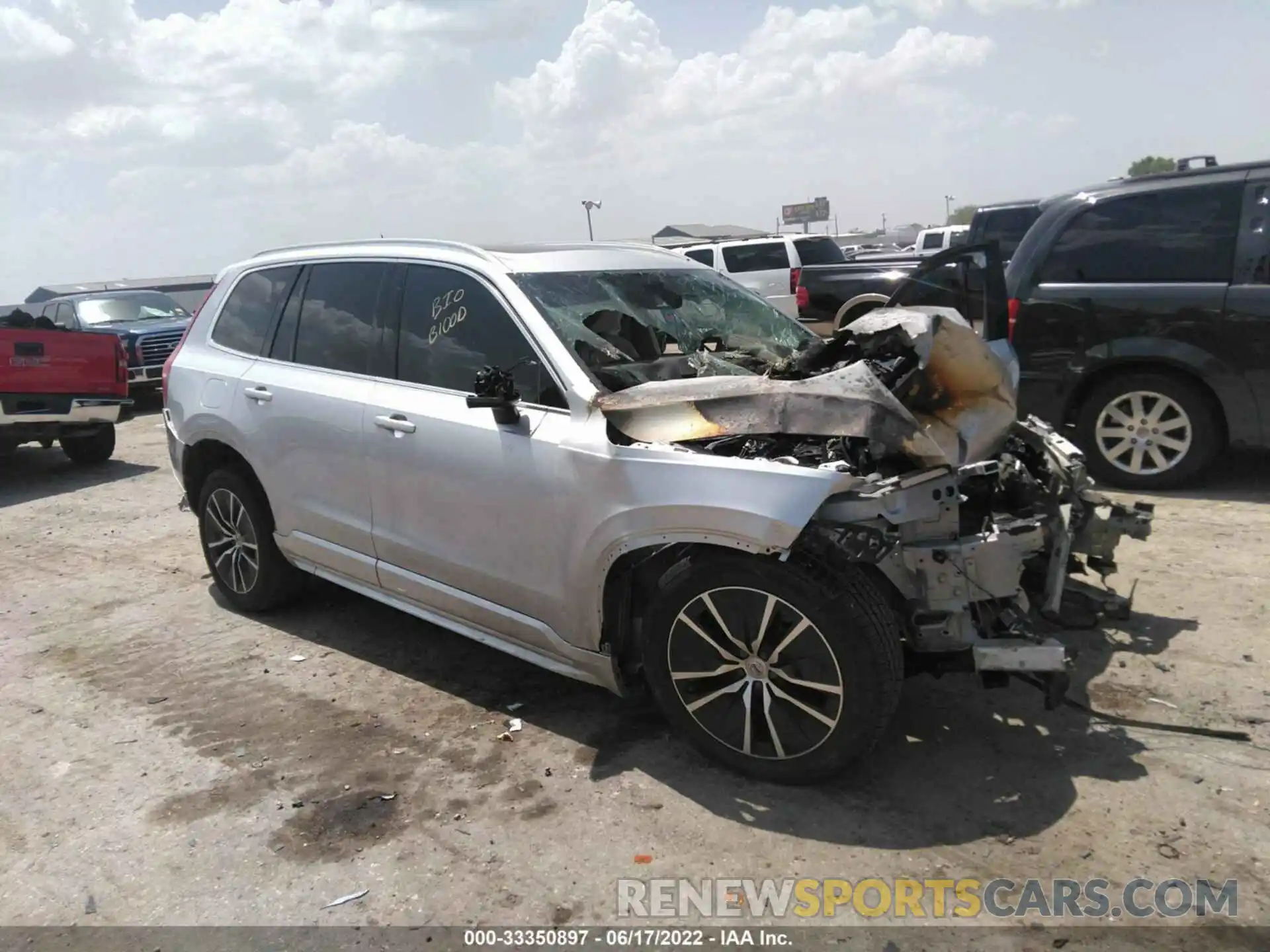 1 Photograph of a damaged car YV4A22PK3L1530735 VOLVO XC90 2020