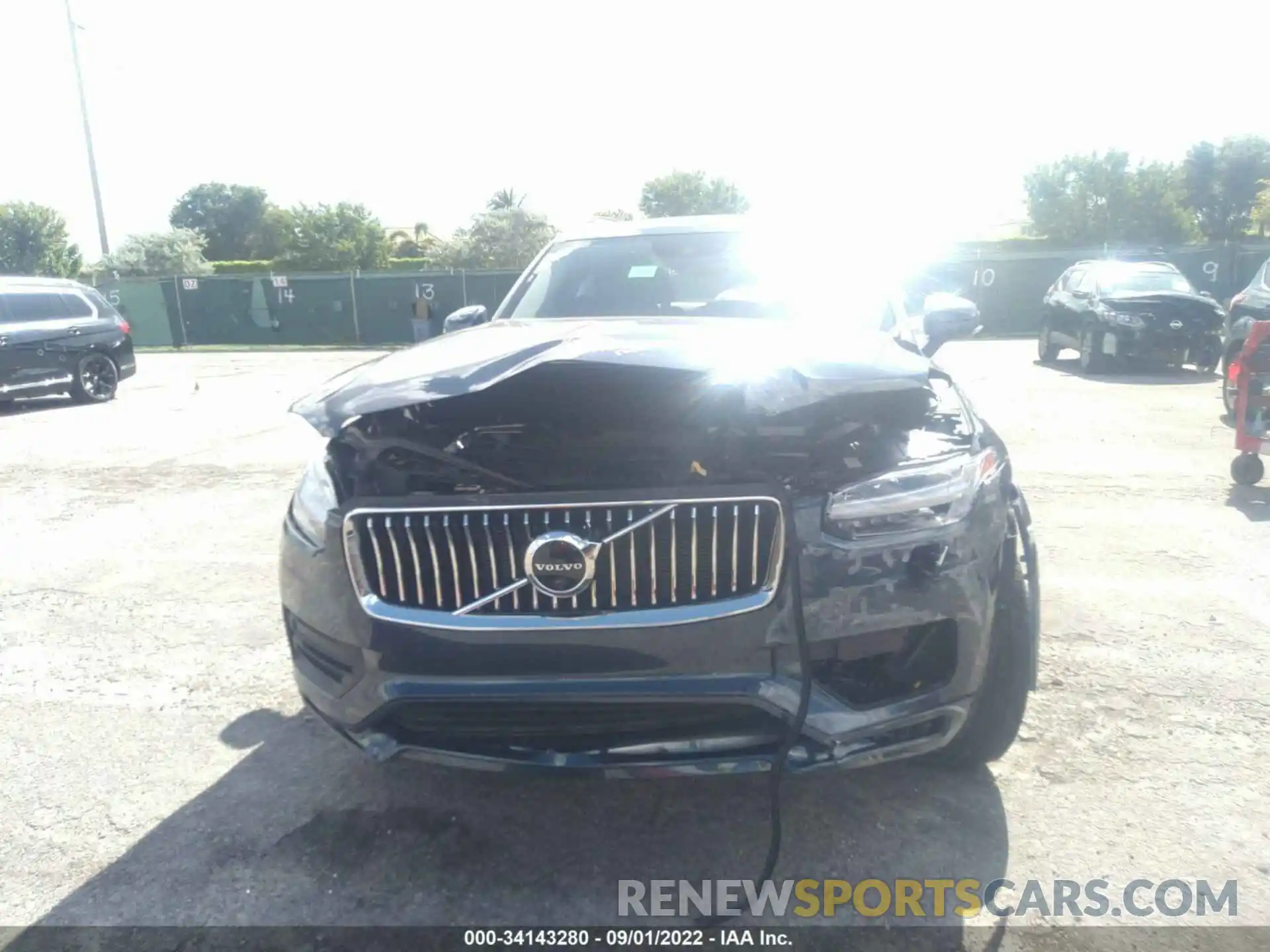 6 Photograph of a damaged car YV4A22PK3L1580003 VOLVO XC90 2020