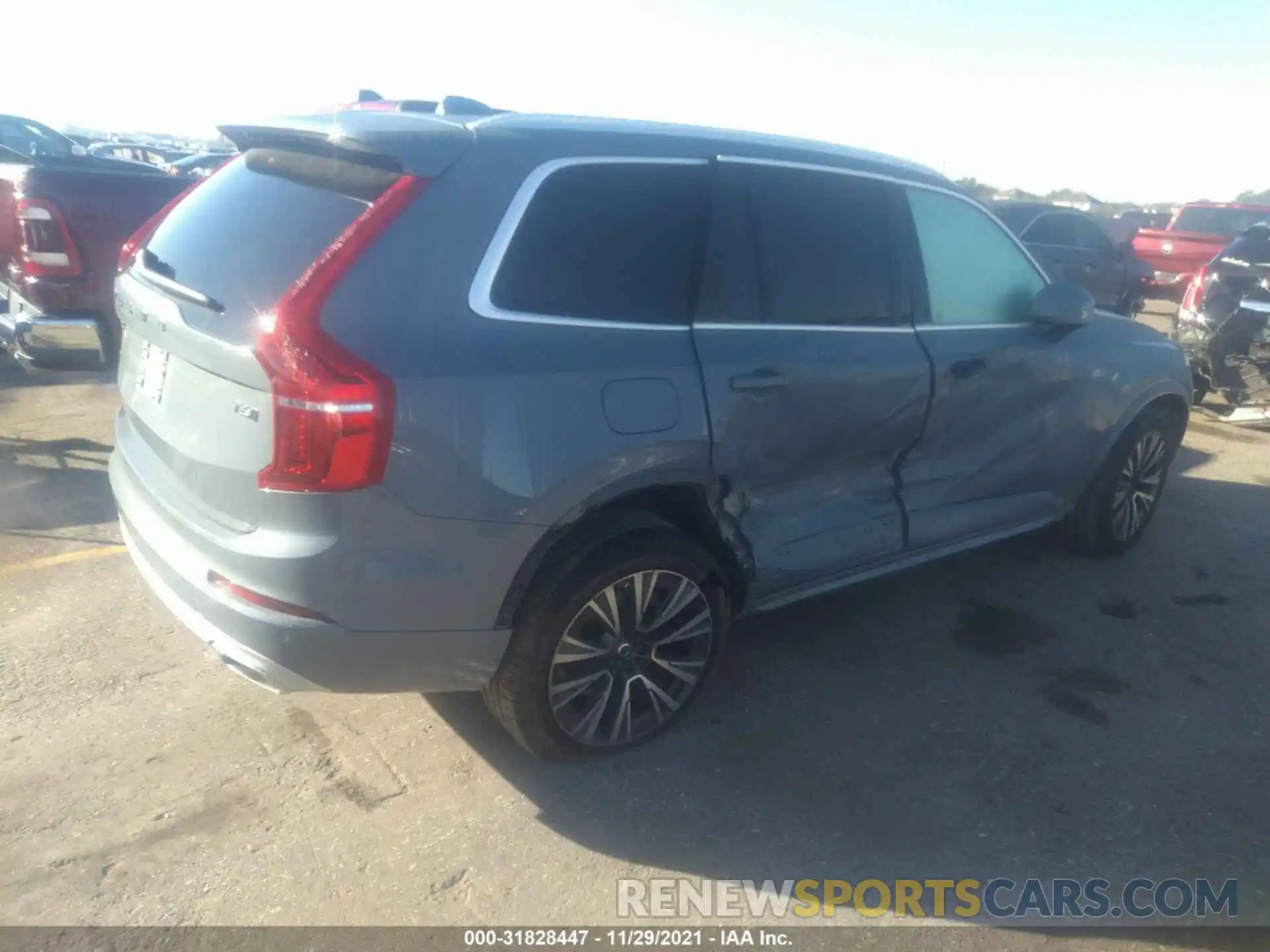 4 Фотография поврежденного автомобиля YV4A22PK5L1579919 VOLVO XC90 2020