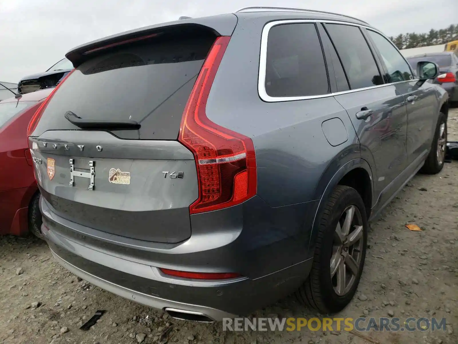 4 Photograph of a damaged car YV4A22PK5L1614927 VOLVO XC90 2020