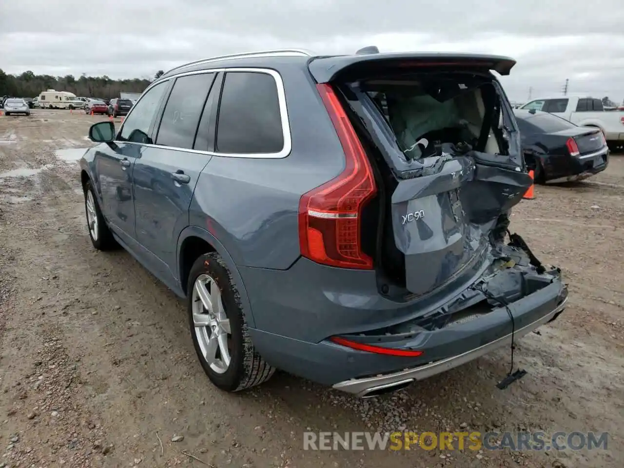 3 Photograph of a damaged car YV4A22PK6L1570582 VOLVO XC90 2020