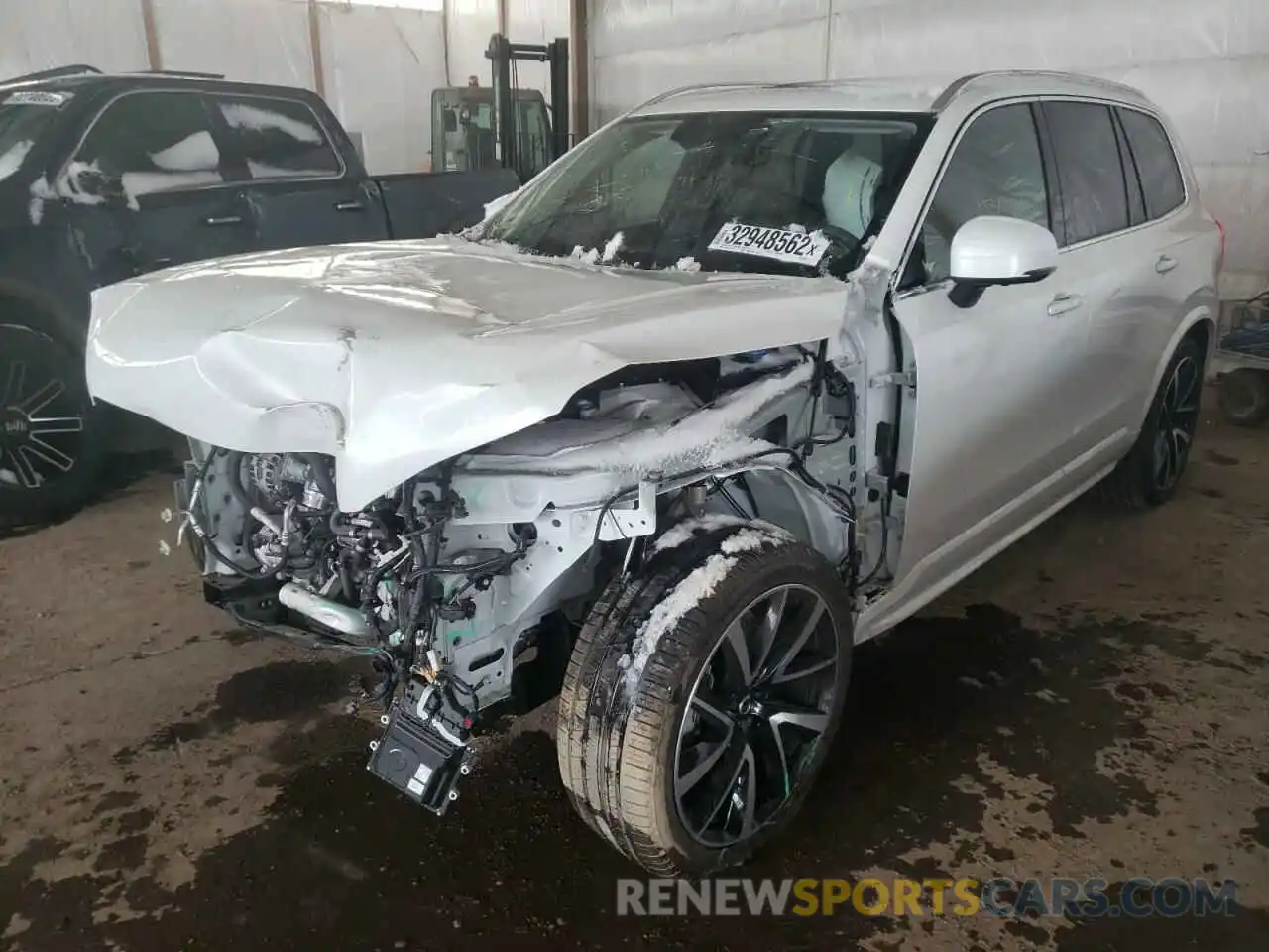 2 Photograph of a damaged car YV4A22PK6L1618131 VOLVO XC90 2020