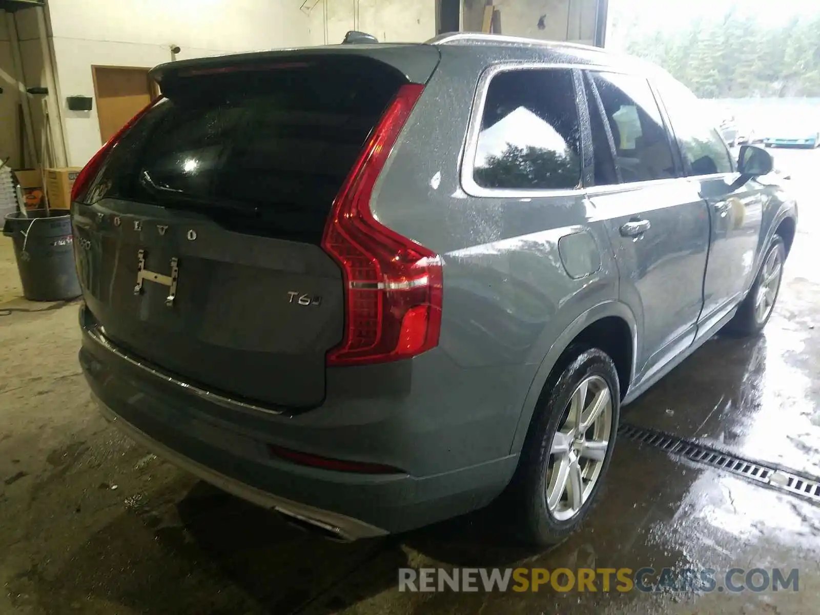 4 Photograph of a damaged car YV4A22PK7L1572440 VOLVO XC90 2020