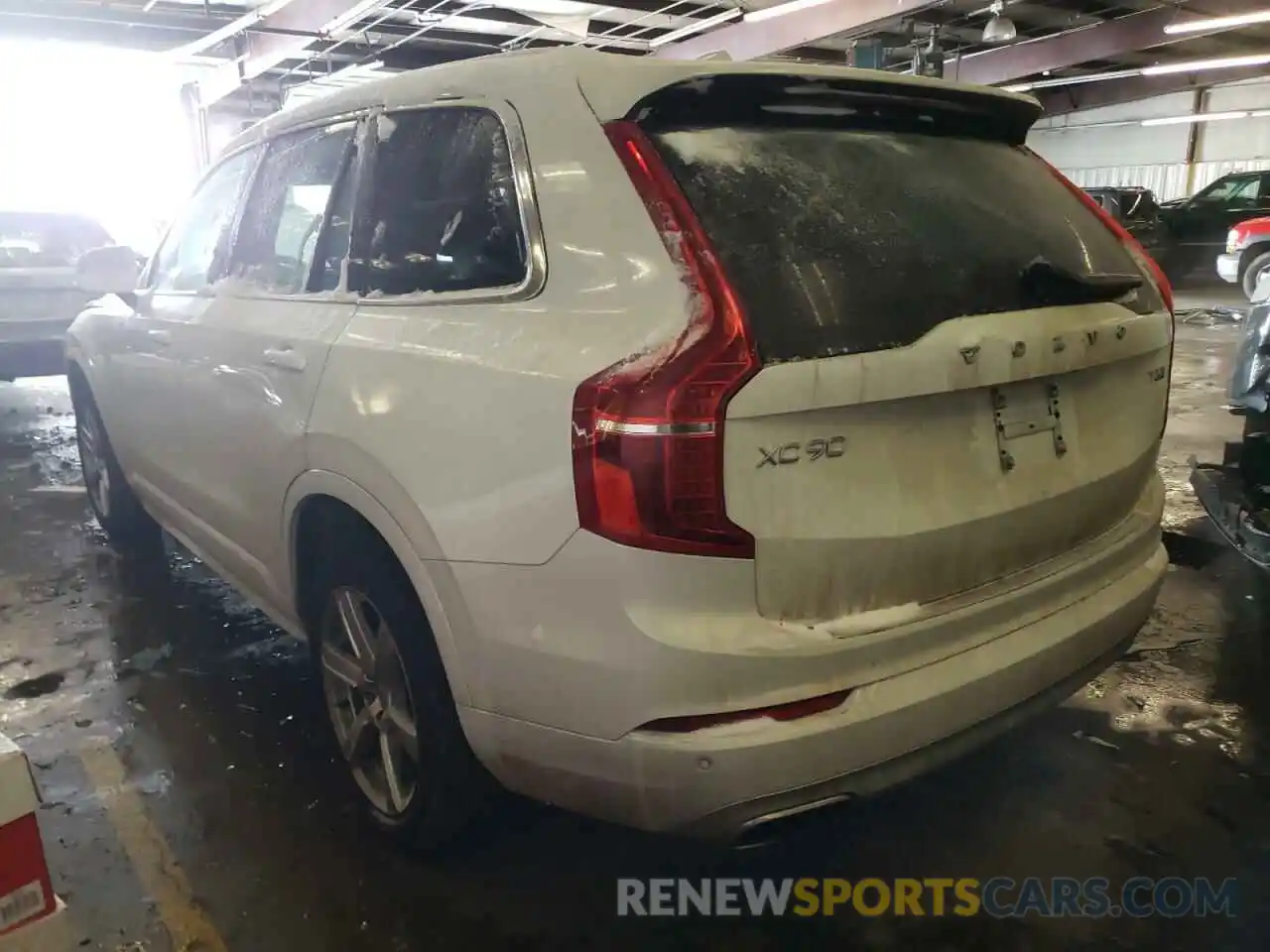 3 Photograph of a damaged car YV4A22PK7L1581462 VOLVO XC90 2020