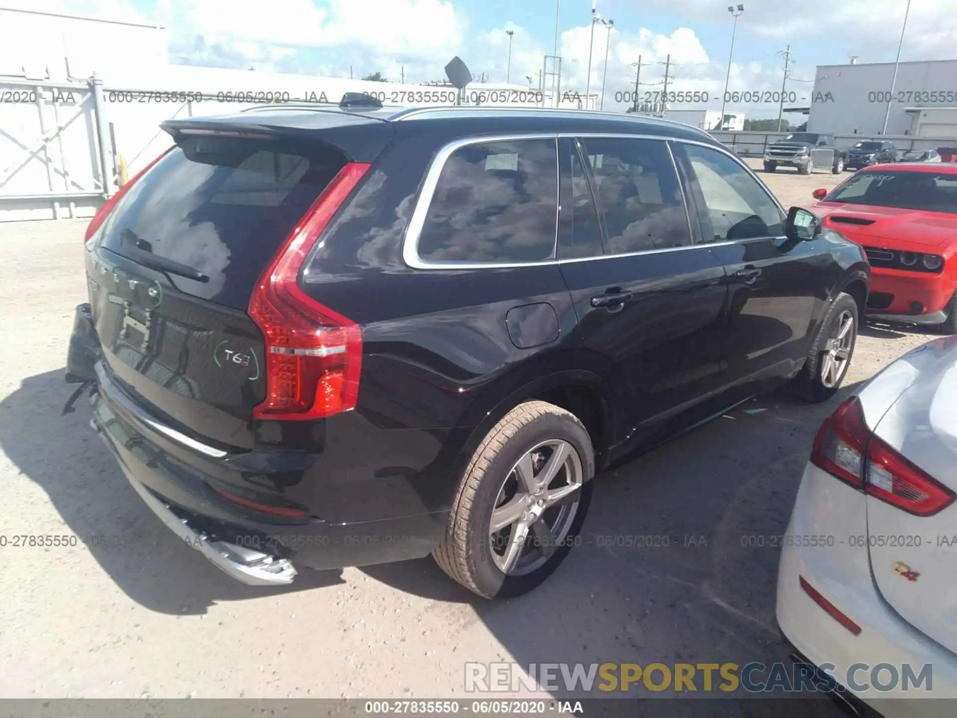 4 Photograph of a damaged car YV4A22PK7L1587780 VOLVO XC90 2020