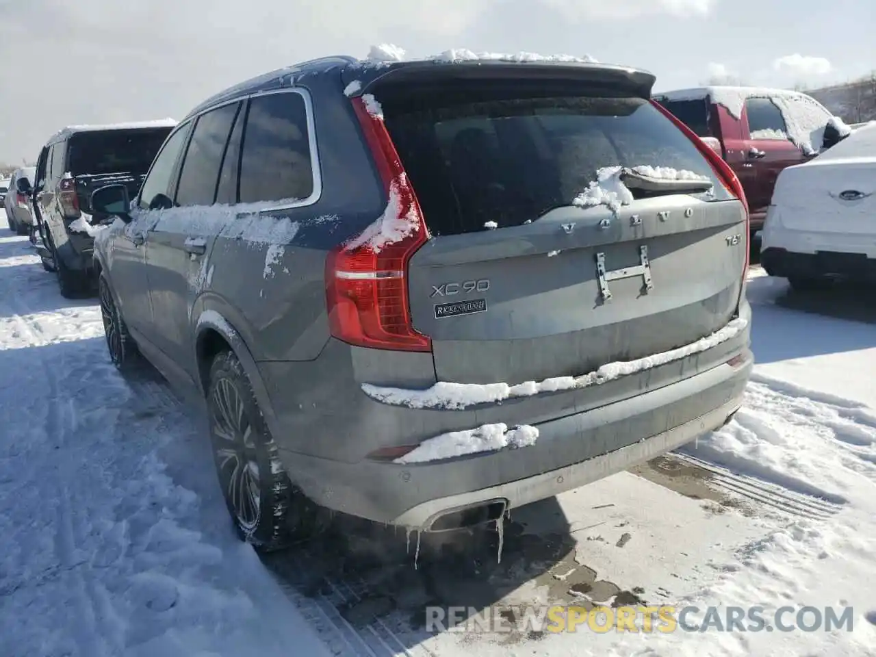 3 Photograph of a damaged car YV4A22PK7L1605727 VOLVO XC90 2020