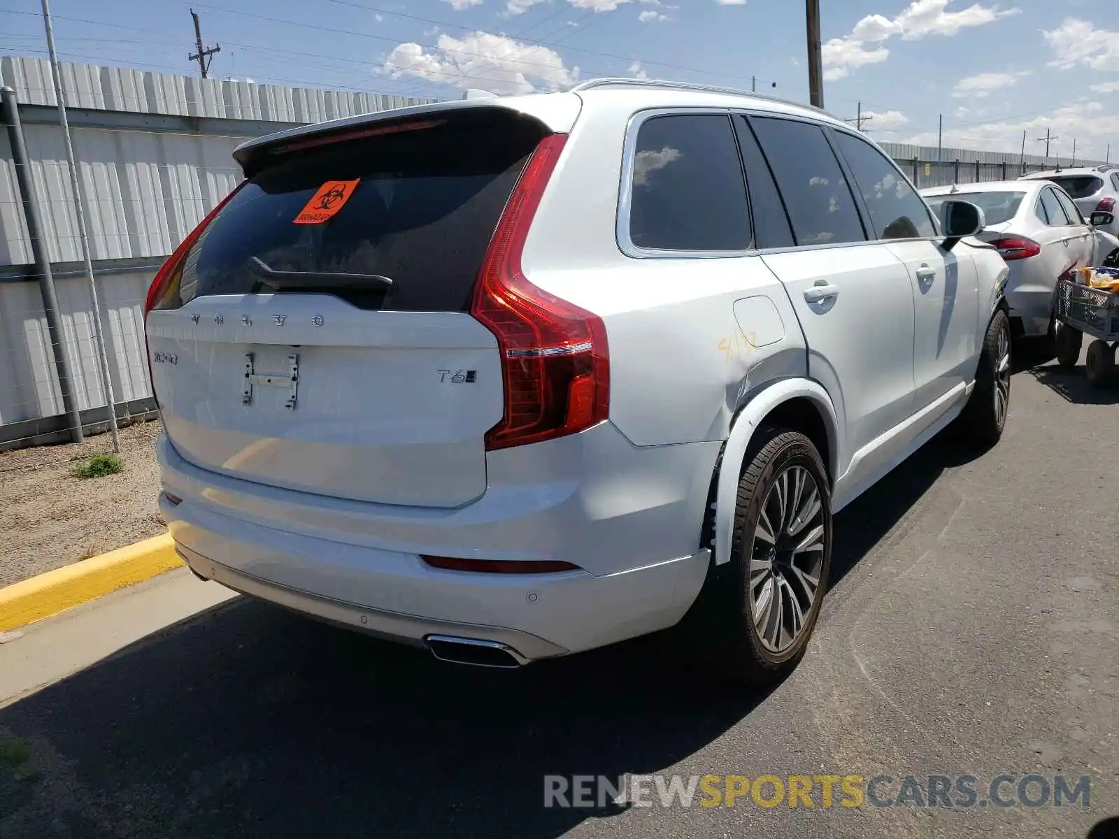 4 Photograph of a damaged car YV4A22PK7L1610555 VOLVO XC90 2020