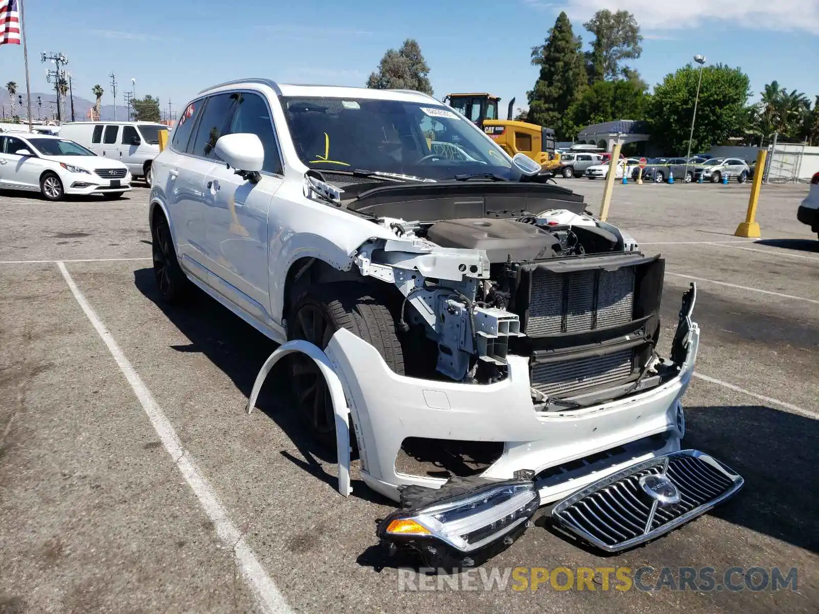 1 Photograph of a damaged car YV4A22PK8L1533064 VOLVO XC90 2020