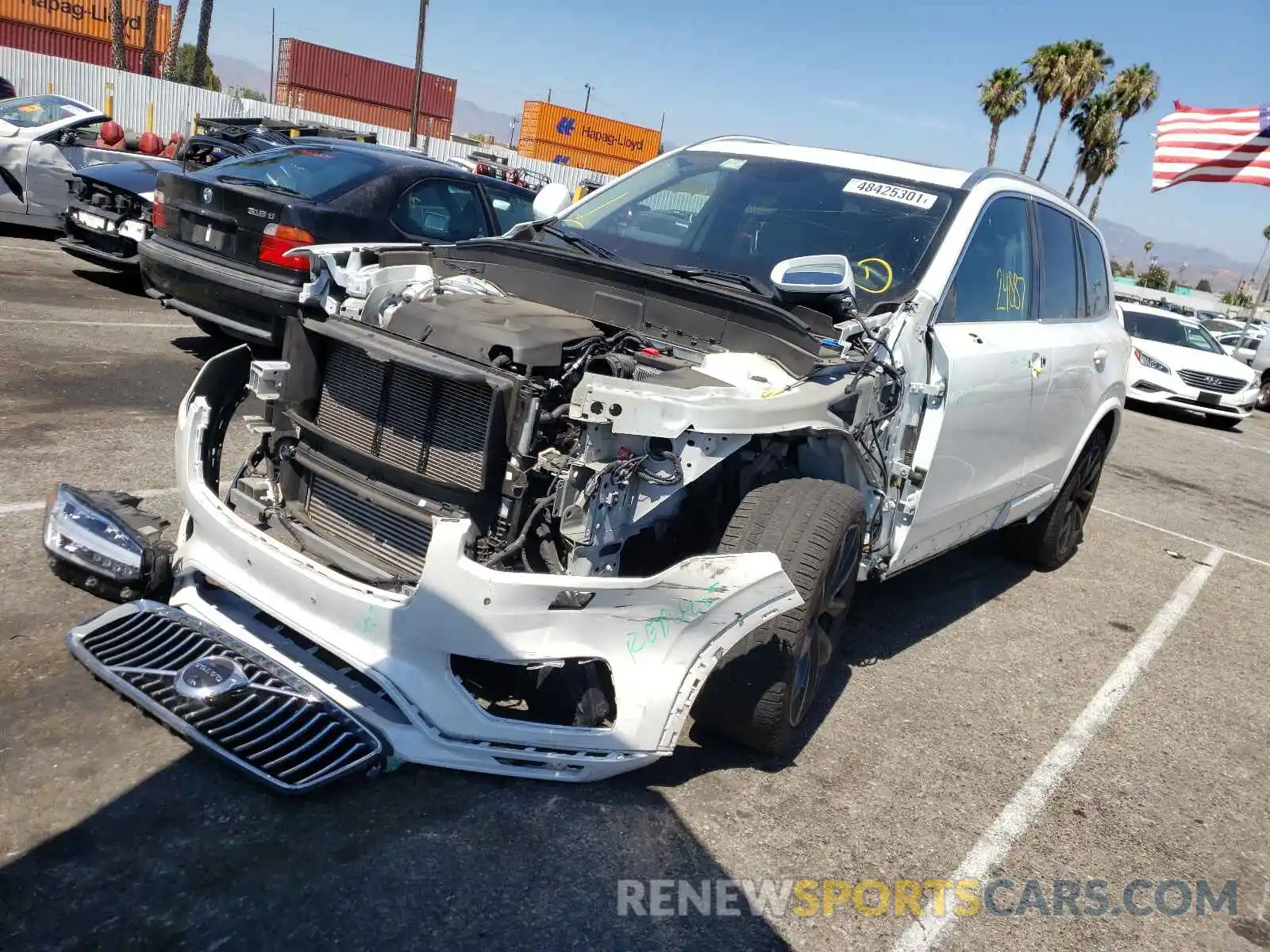 2 Photograph of a damaged car YV4A22PK8L1533064 VOLVO XC90 2020