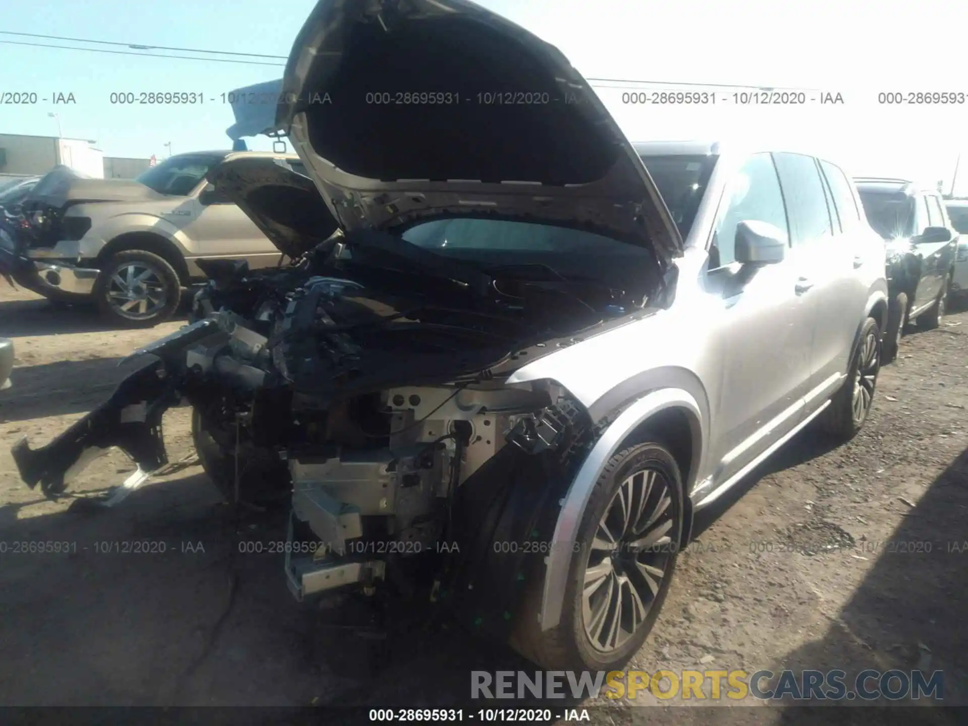 2 Photograph of a damaged car YV4A22PK8L1552195 VOLVO XC90 2020