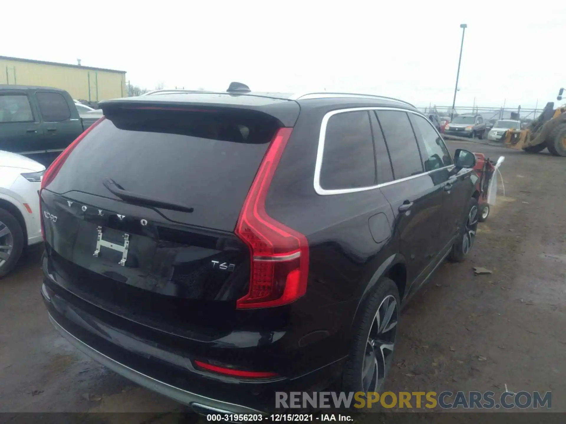 4 Photograph of a damaged car YV4A22PK8L1598772 VOLVO XC90 2020