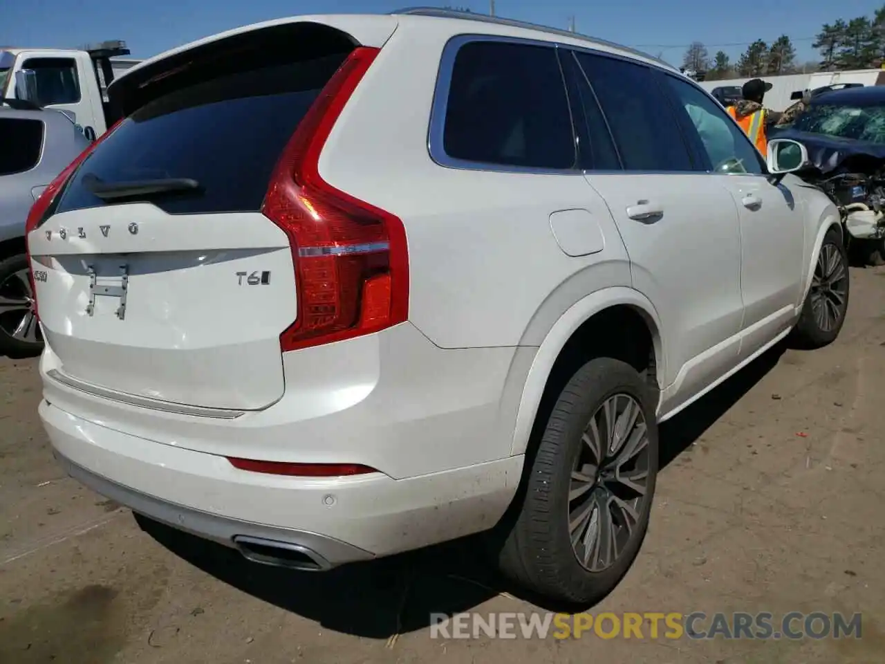 4 Photograph of a damaged car YV4A22PK9L1600030 VOLVO XC90 2020