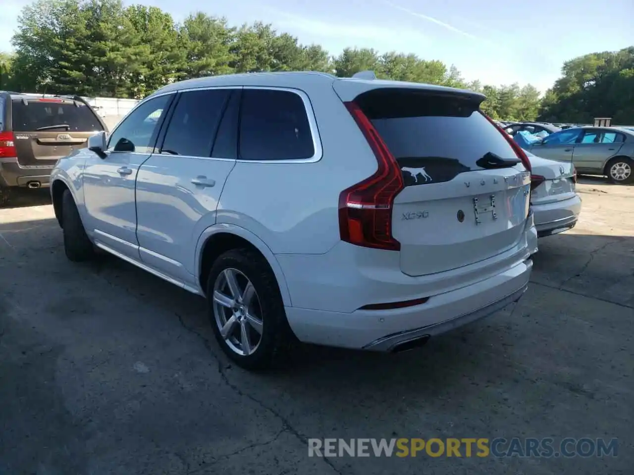 3 Фотография поврежденного автомобиля YV4A22PK9L1602151 VOLVO XC90 2020