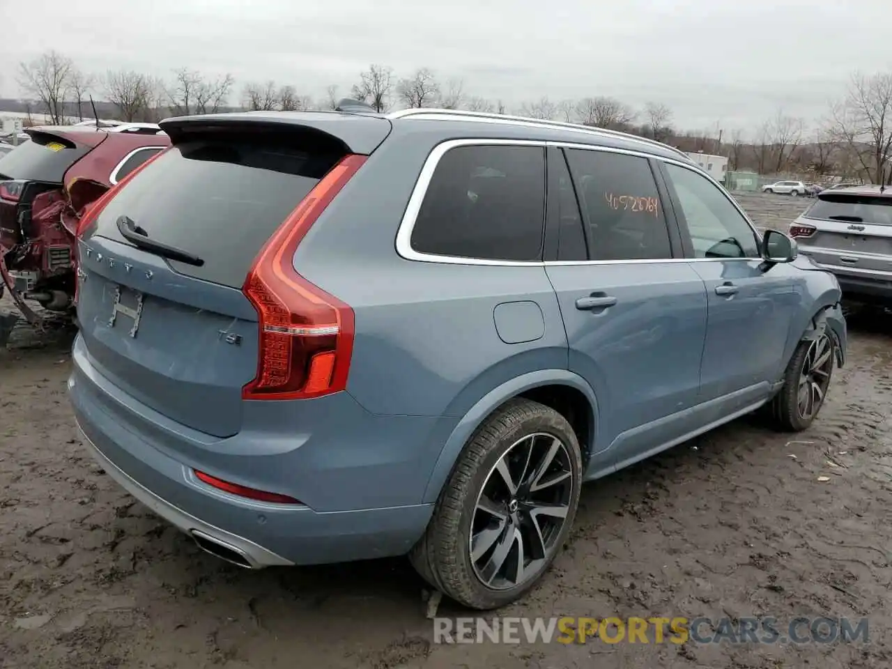 3 Photograph of a damaged car YV4A22PKXL1551713 VOLVO XC90 2020