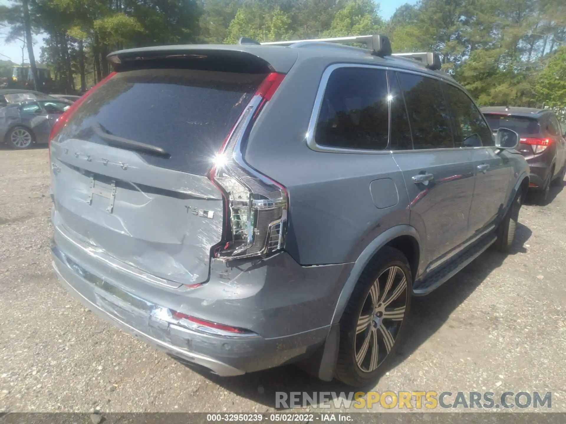 4 Photograph of a damaged car YV4A22PL0L1537196 VOLVO XC90 2020