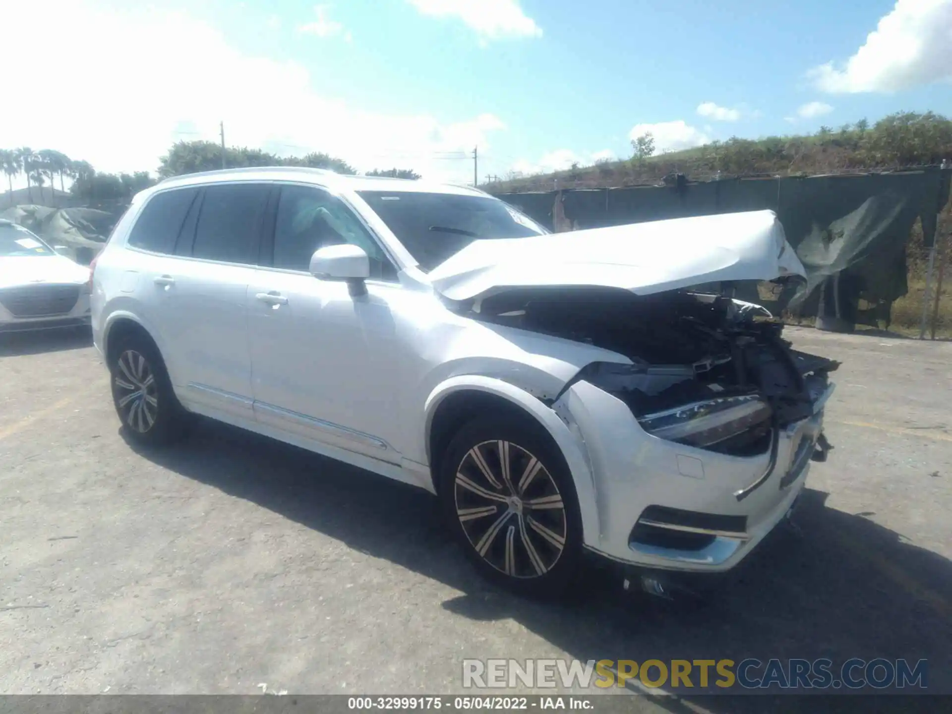 1 Photograph of a damaged car YV4A22PL1L1552726 VOLVO XC90 2020