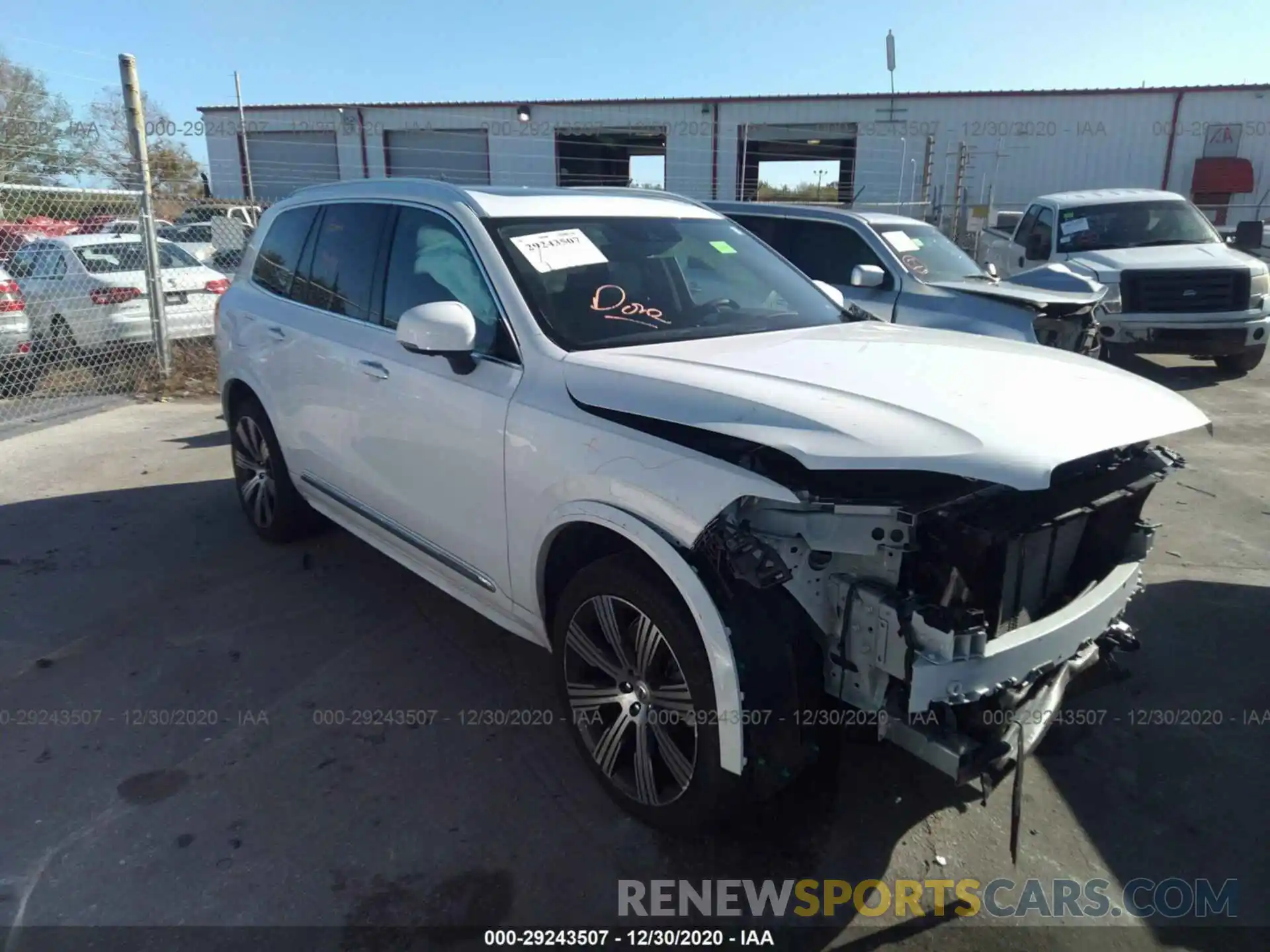 1 Photograph of a damaged car YV4A22PL1L1556906 VOLVO XC90 2020