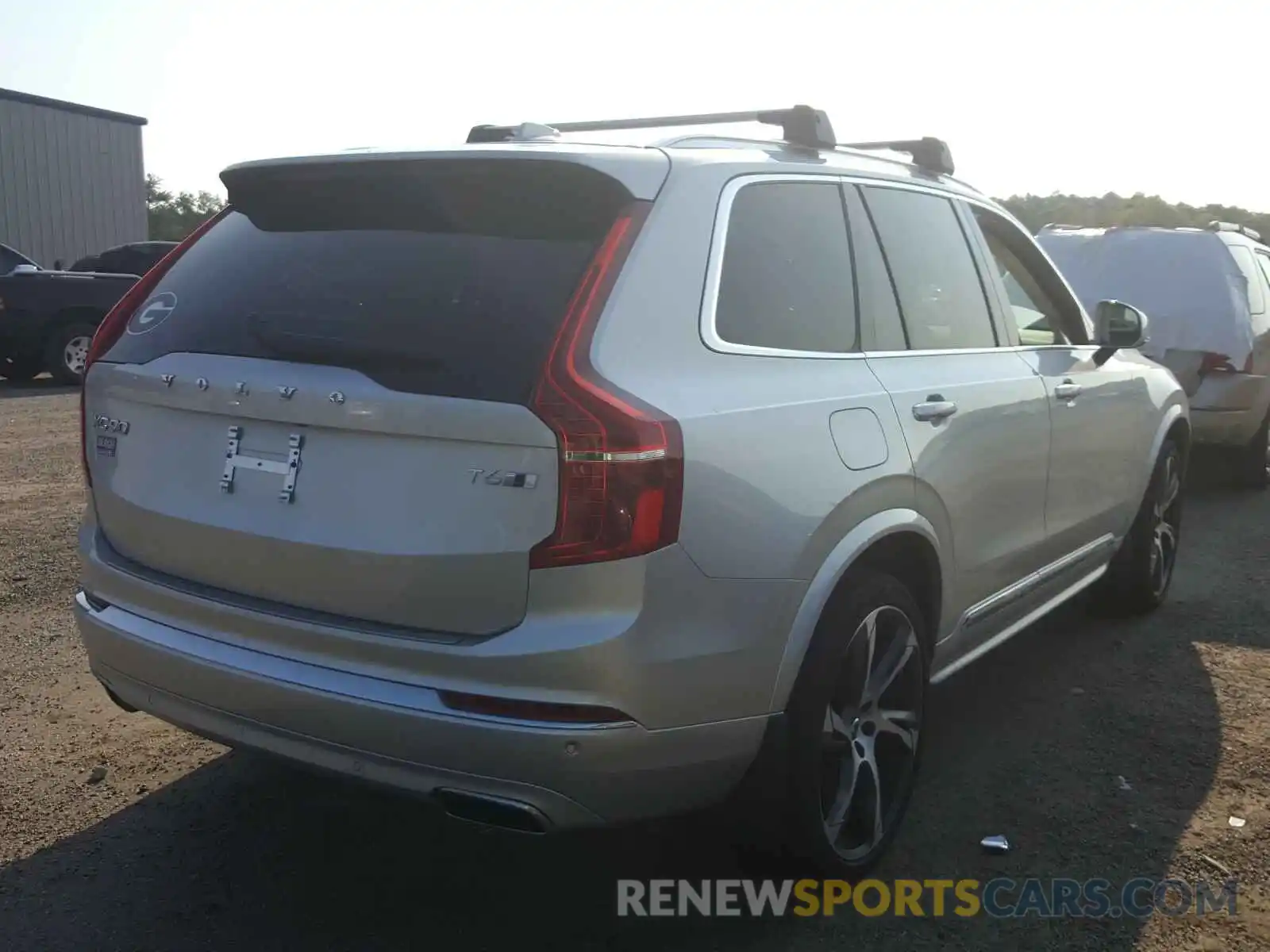 4 Photograph of a damaged car YV4A22PL2L1557241 VOLVO XC90 2020