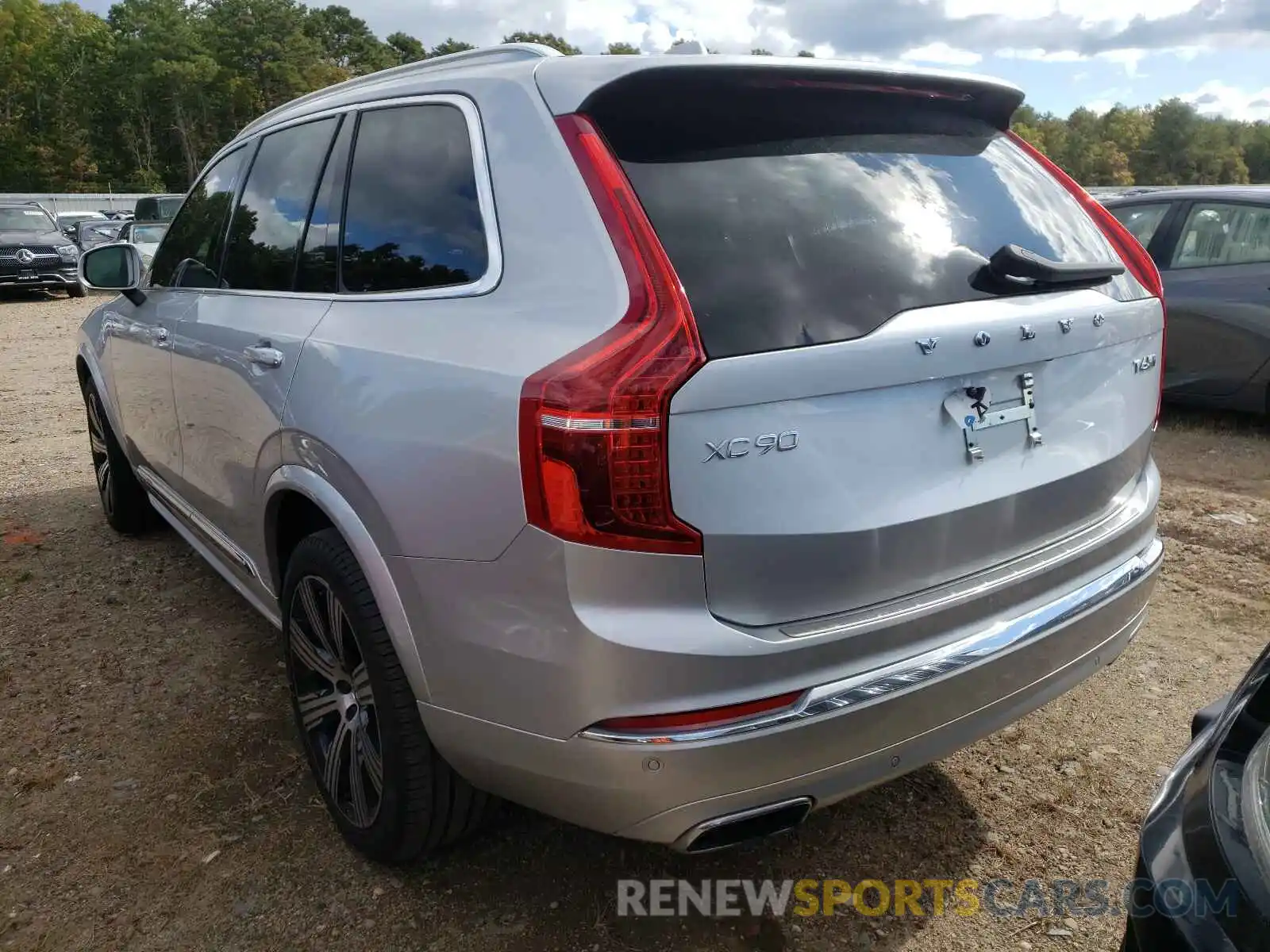 3 Photograph of a damaged car YV4A22PL2L1575965 VOLVO XC90 2020