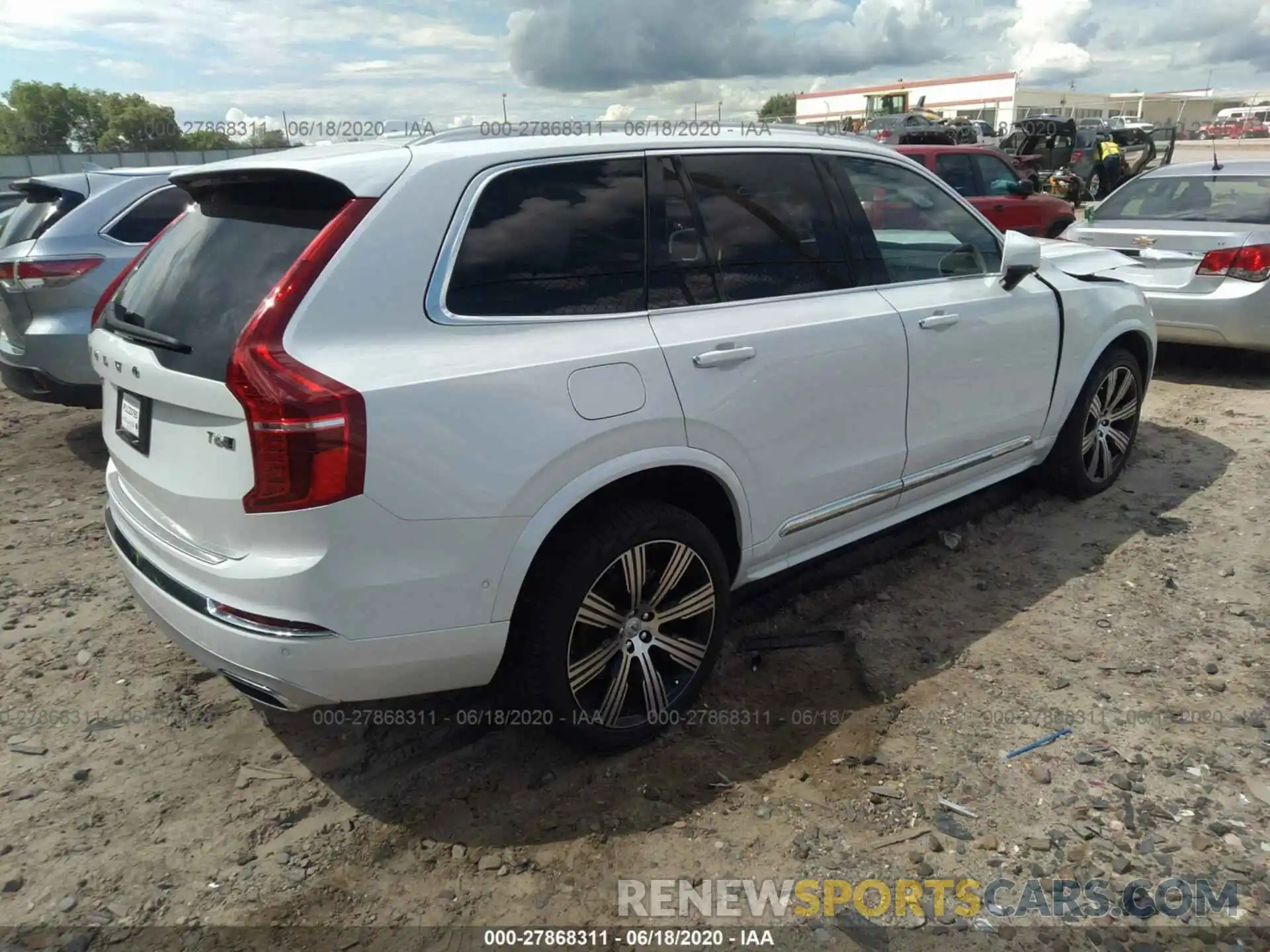 4 Фотография поврежденного автомобиля YV4A22PL3L1586344 VOLVO XC90 2020