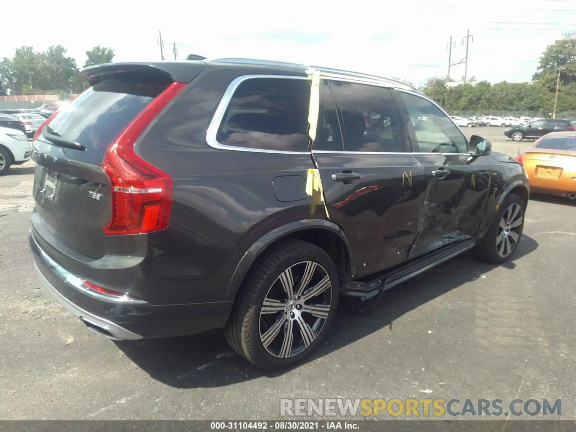 4 Photograph of a damaged car YV4A22PL3L1609511 VOLVO XC90 2020