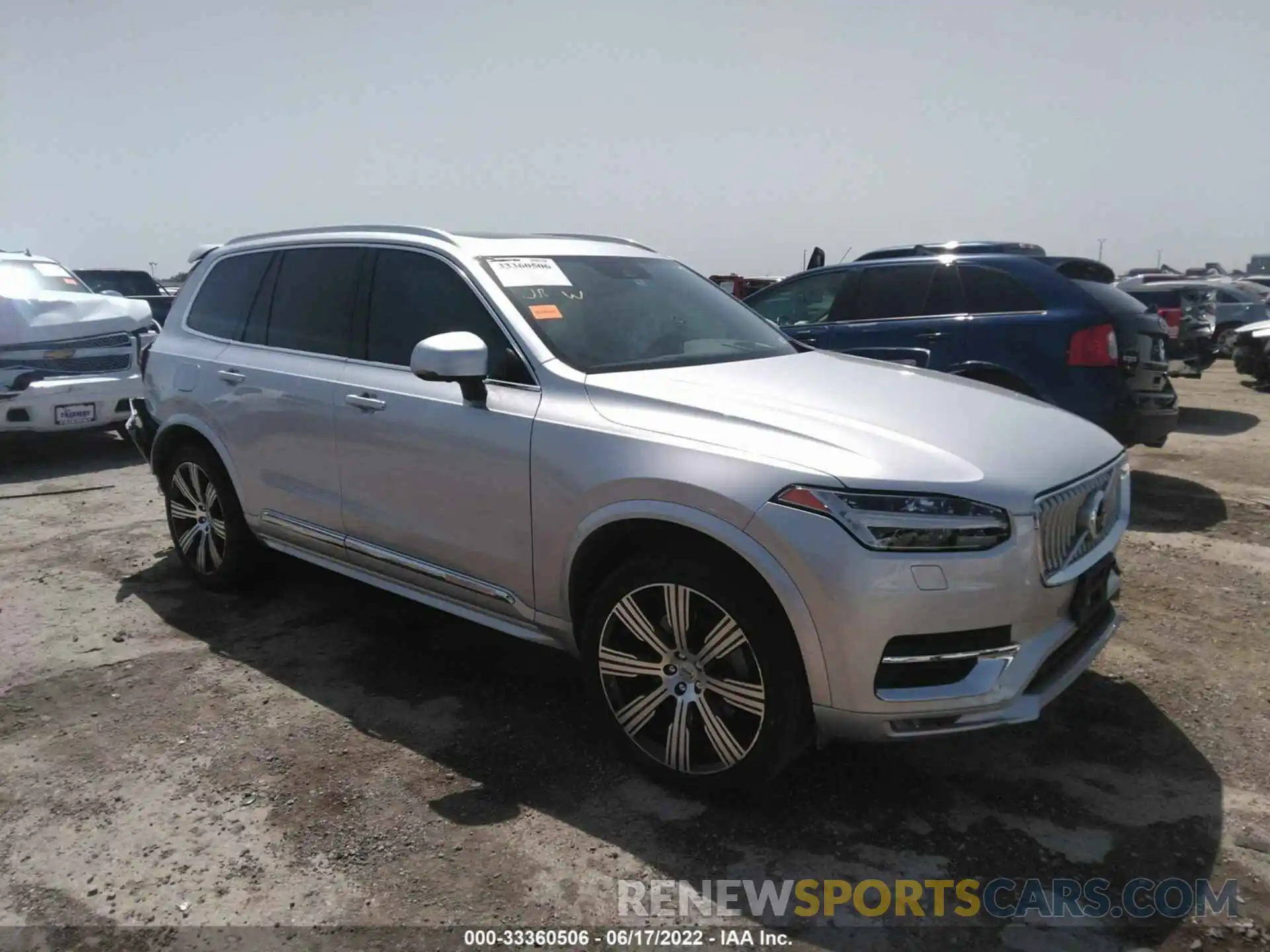 1 Photograph of a damaged car YV4A22PL4L1553028 VOLVO XC90 2020