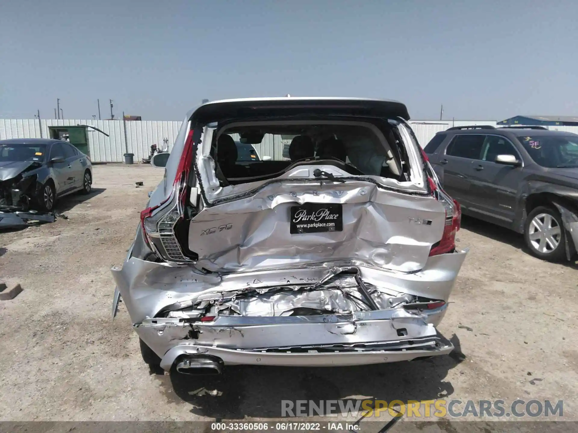 6 Photograph of a damaged car YV4A22PL4L1553028 VOLVO XC90 2020